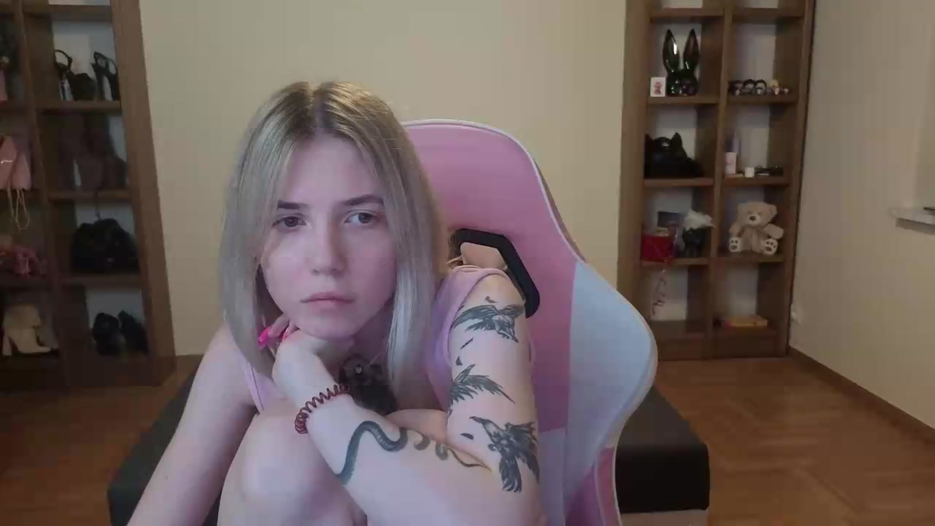 Gallery image thumbnail from Serphelia's myfreecams stream on, 06/29/2026, 03:05 image 8 of 20