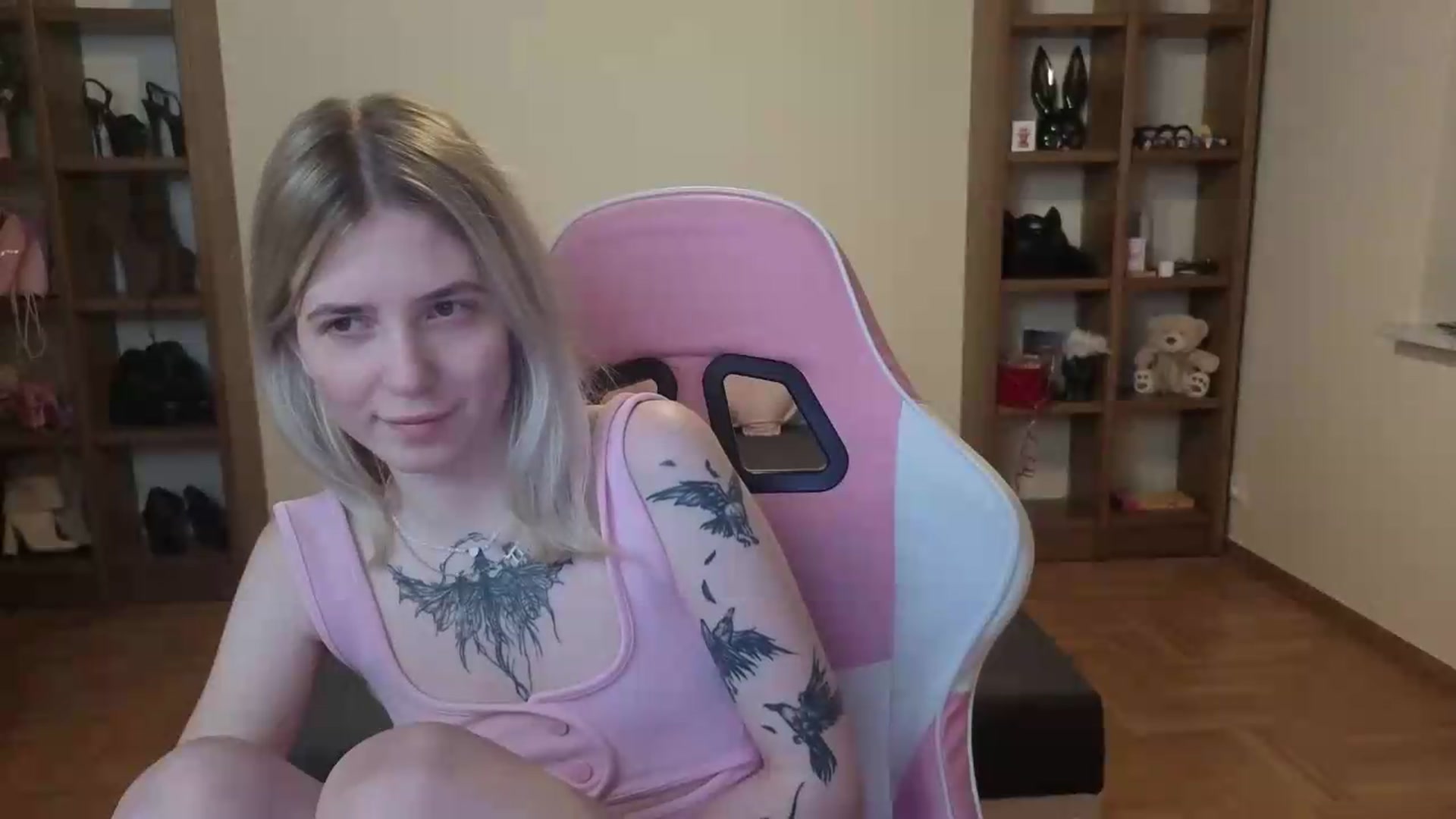 Gallery image thumbnail from Serphelia's myfreecams stream on, 06/29/2026, 03:05 image 18 of 20