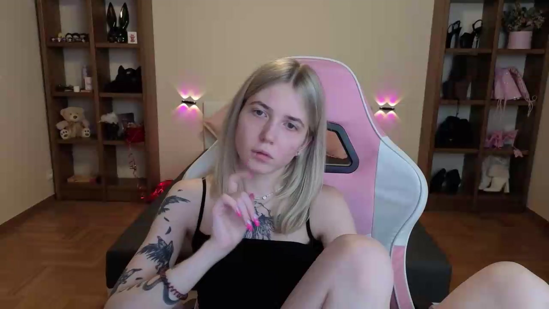 Gallery image thumbnail from Serphelia's myfreecams stream on, 07/06/2026, 19:07 image 6 of 20