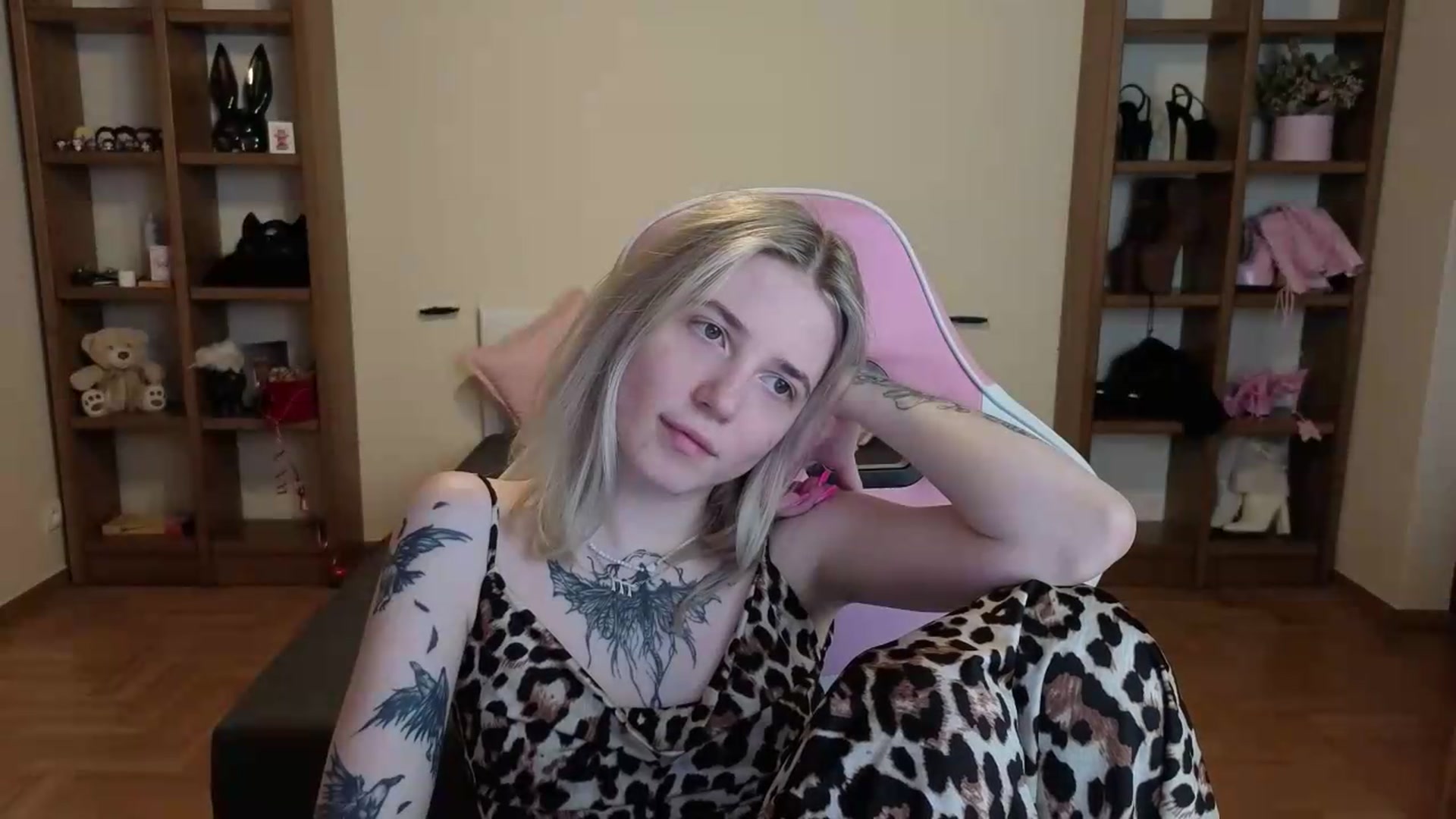 Gallery image thumbnail from Serphelia's myfreecams stream on, 07/07/2026, 17:23 image 6 of 20