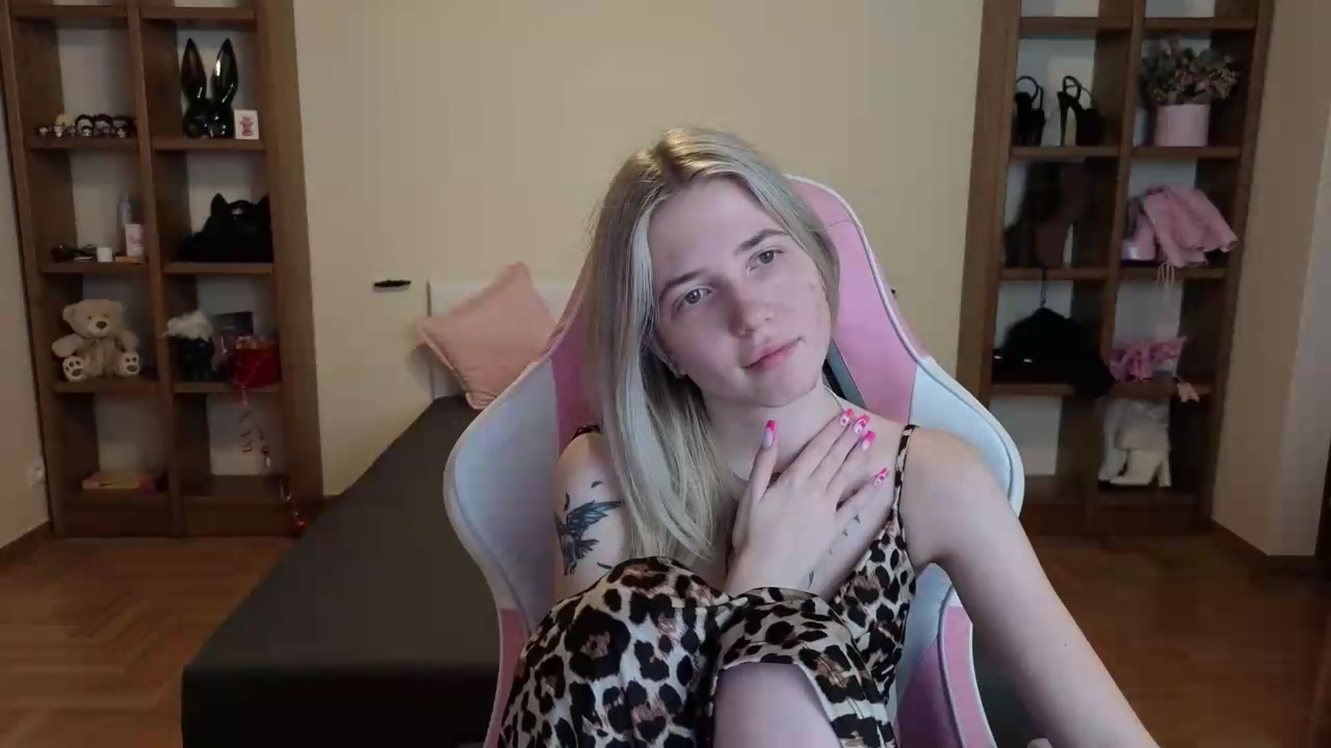 Gallery image thumbnail from Serphelia's myfreecams stream on, 07/07/2026, 17:23 image 11 of 20