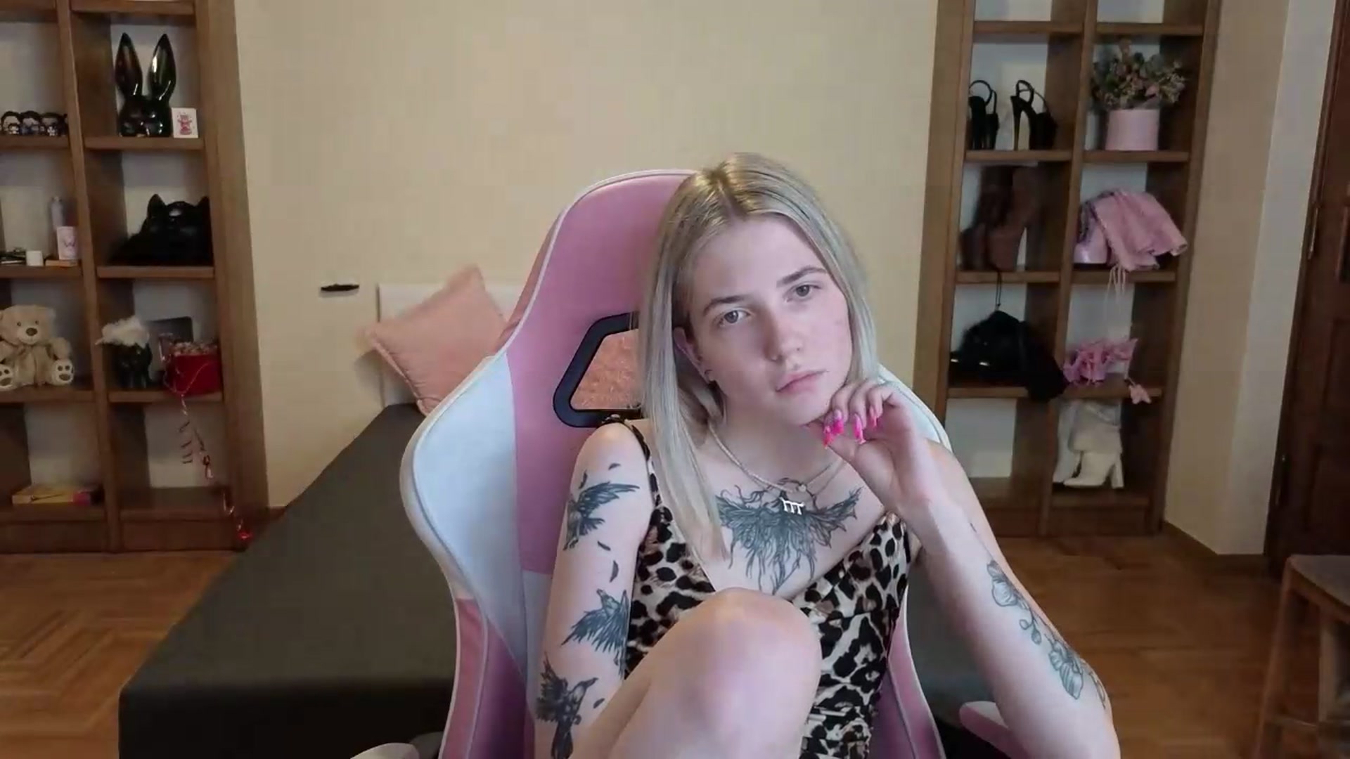 Gallery image thumbnail from Serphelia's myfreecams stream on, 07/07/2026, 18:50 image 13 of 20