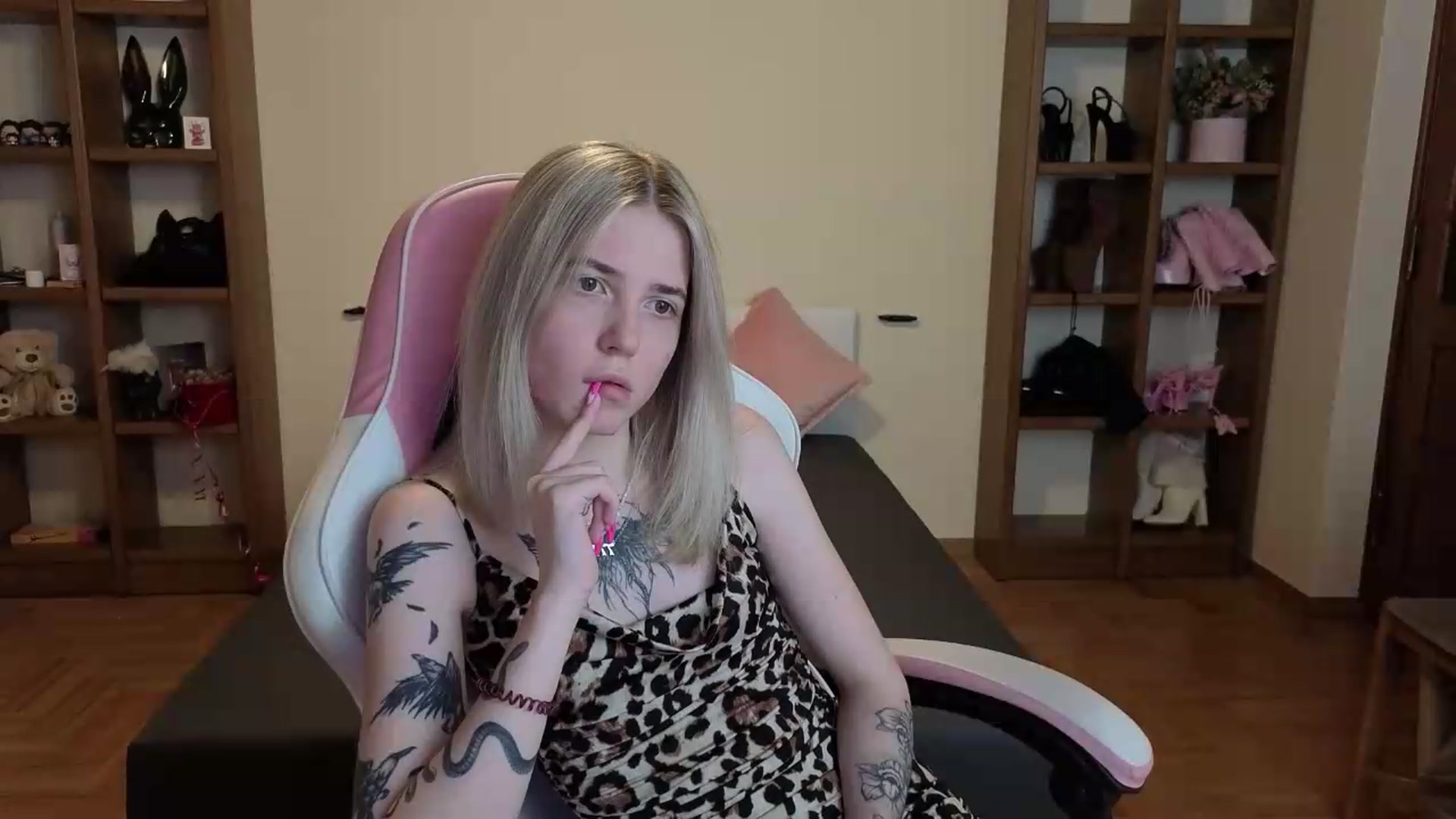 Gallery image thumbnail from Serphelia's myfreecams stream on, 07/07/2026, 18:50 image 17 of 20