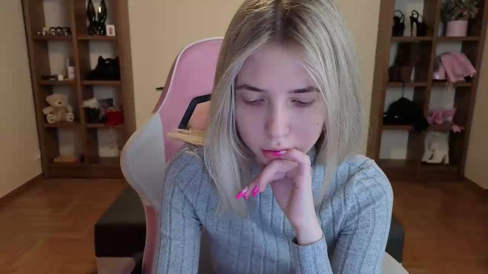Gallery image thumbnail from Serphelia's myfreecams stream on, 07/09/2026, 17:19 image 2 of 20