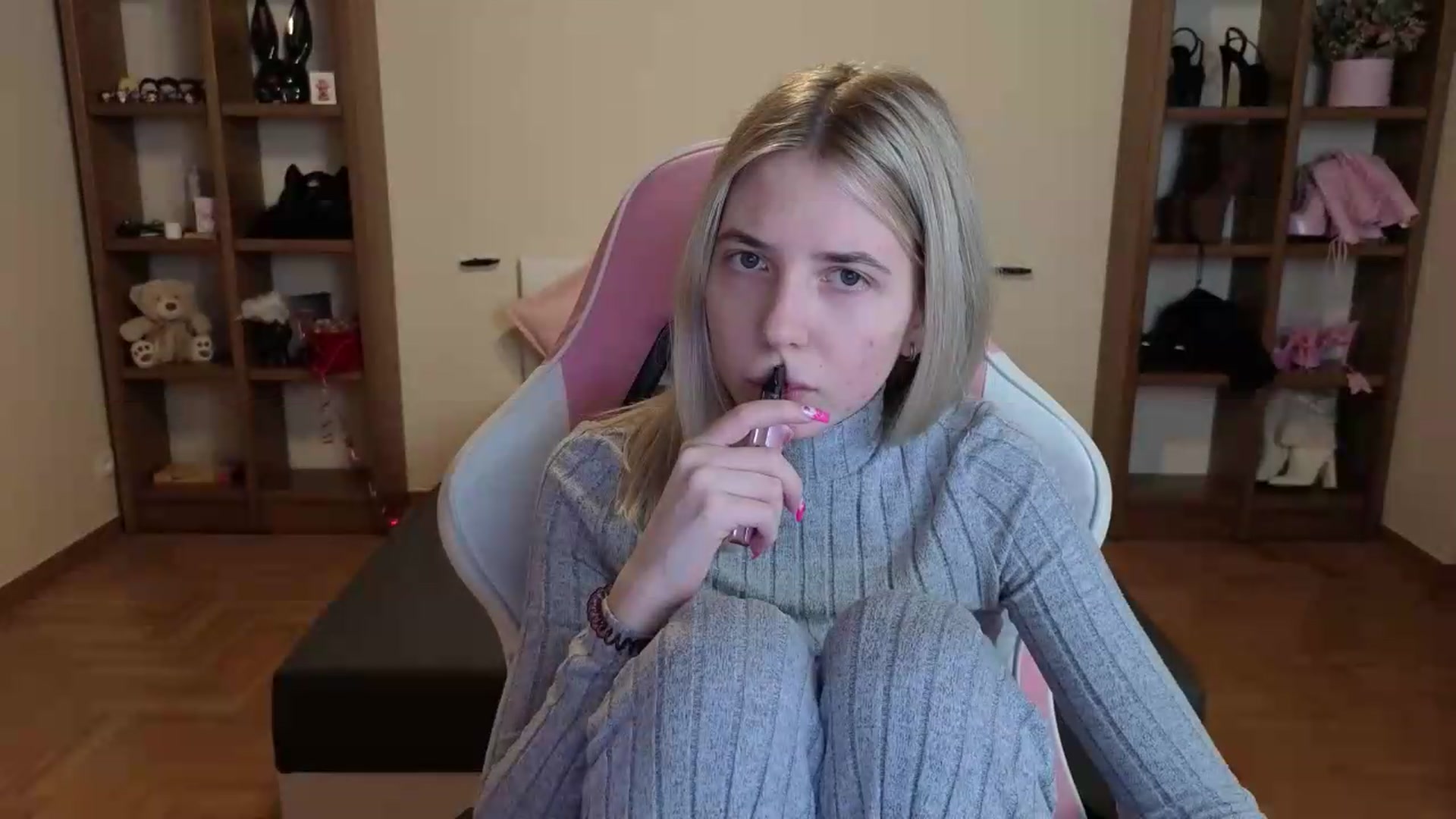 Gallery image thumbnail from Serphelia's myfreecams stream on, 07/09/2026, 18:19 image 19 of 20