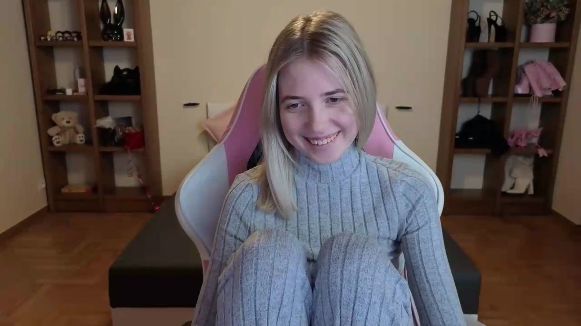Gallery image thumbnail from Serphelia's myfreecams stream on, 07/09/2026, 18:19 image 11 of 20