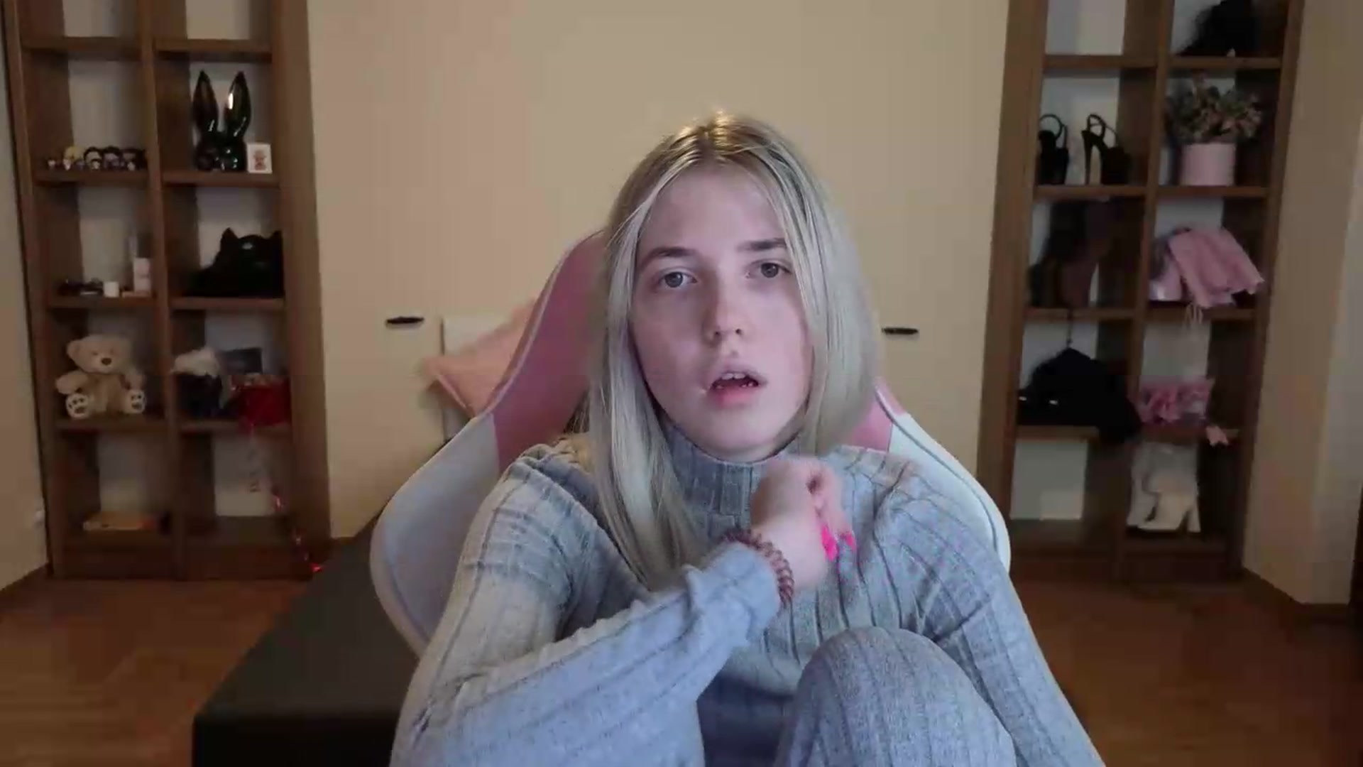 Gallery image thumbnail from Serphelia's myfreecams stream on, 07/09/2026, 19:15 image 8 of 20