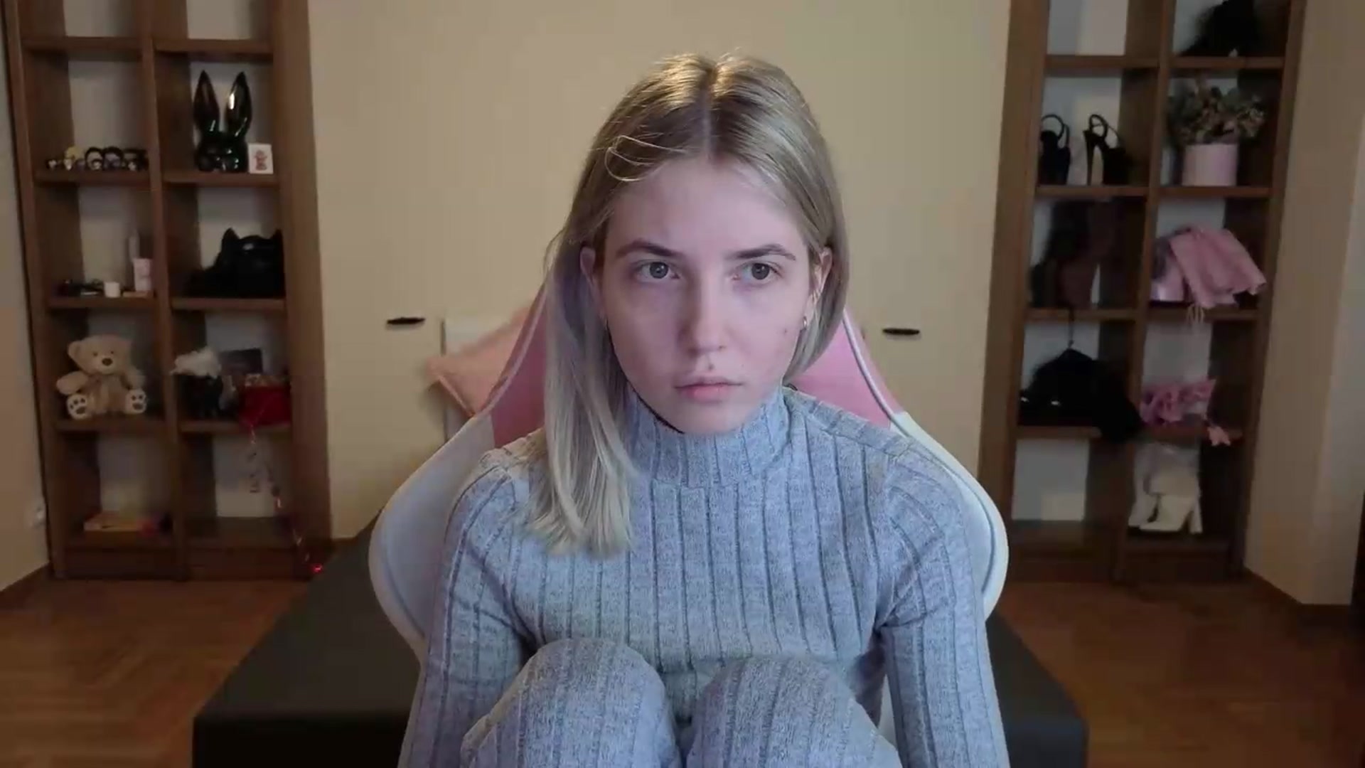 Gallery image thumbnail from Serphelia's myfreecams stream on, 07/09/2026, 19:15 image 2 of 20