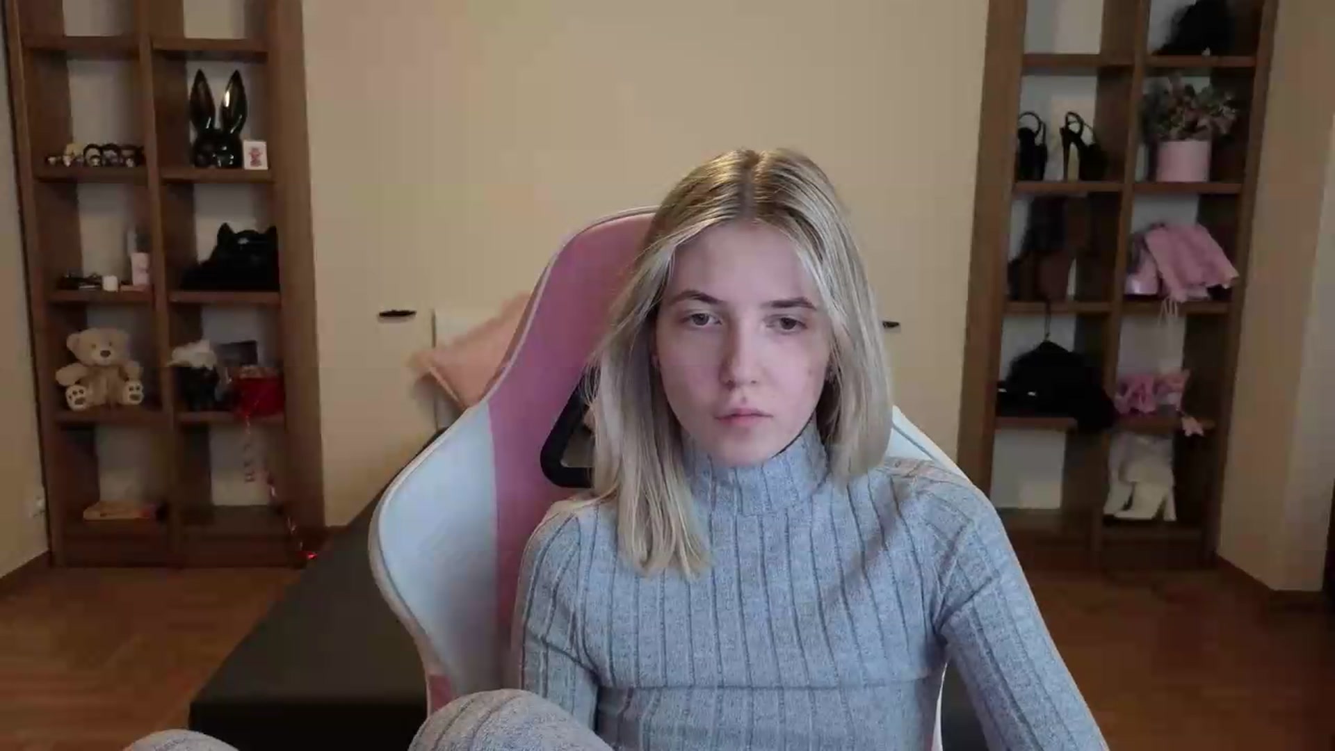 Gallery image thumbnail from Serphelia's myfreecams stream on, 07/09/2026, 19:15 image 14 of 20