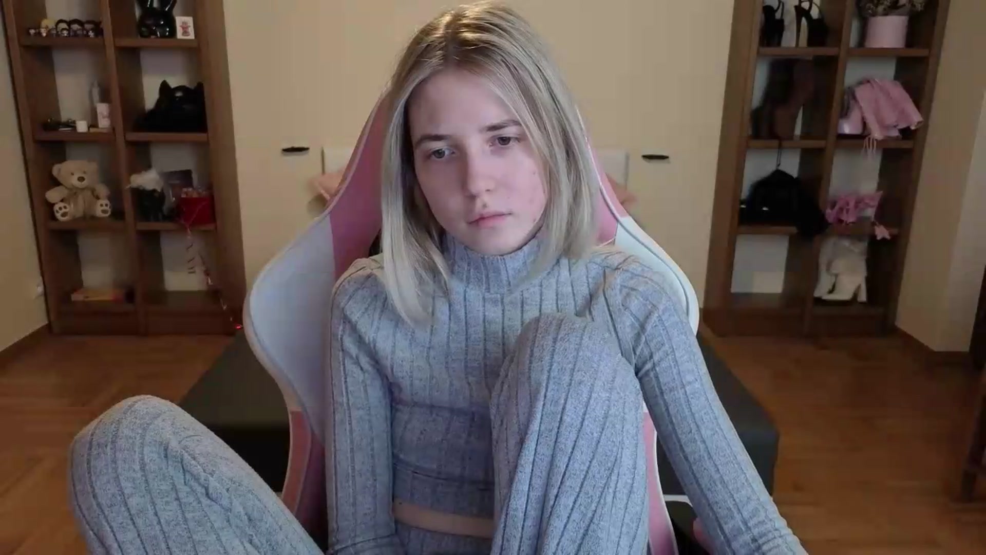Gallery image thumbnail from Serphelia's myfreecams stream on, 07/09/2026, 20:16 image 3 of 20