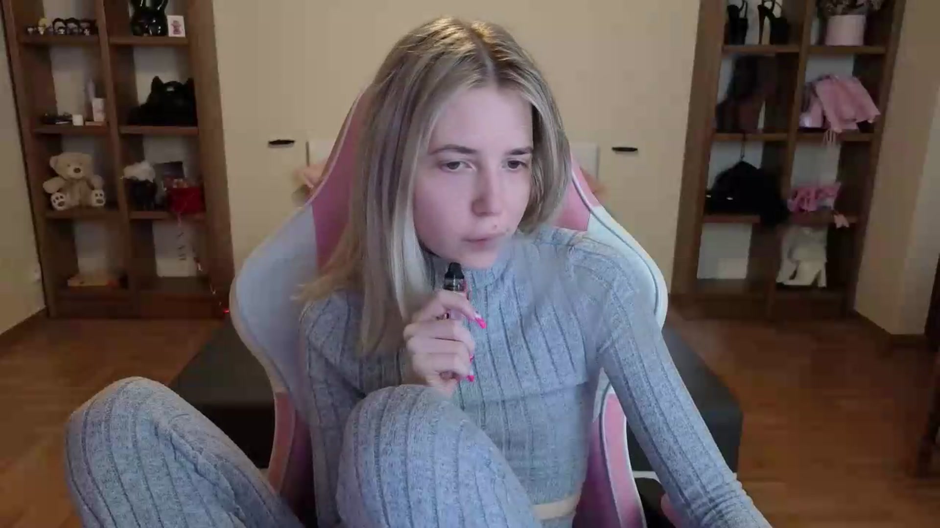 Gallery image thumbnail from Serphelia's myfreecams stream on, 07/09/2026, 20:16 image 6 of 20