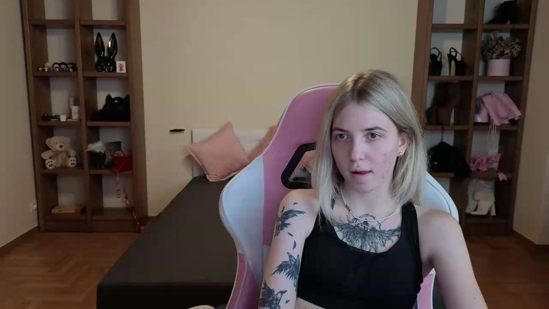 Gallery image thumbnail from Serphelia's myfreecams stream on, 07/10/2026, 17:37 image 2 of 20