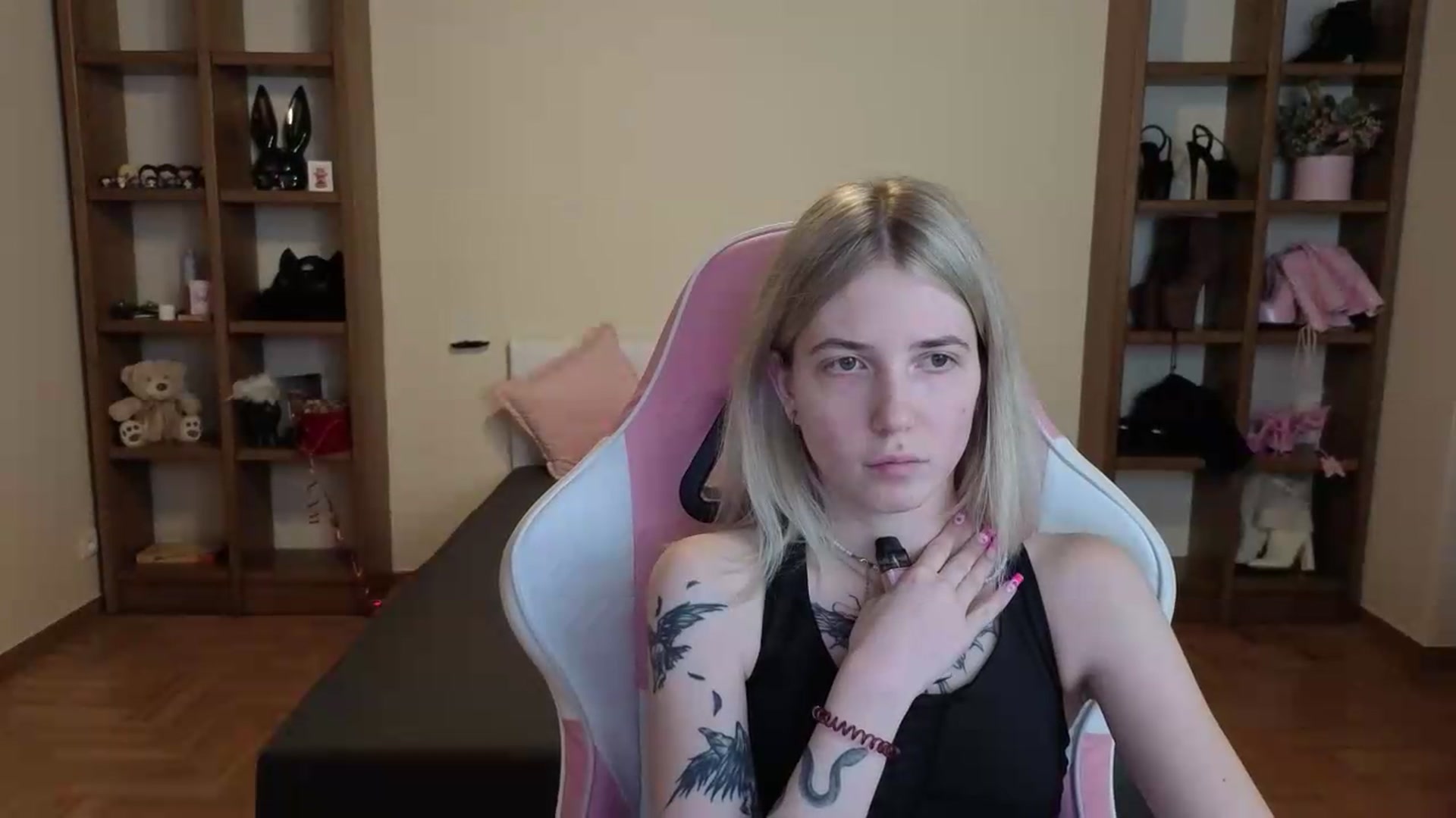 Gallery image thumbnail from Serphelia's myfreecams stream on, 07/10/2026, 17:37 image 10 of 20