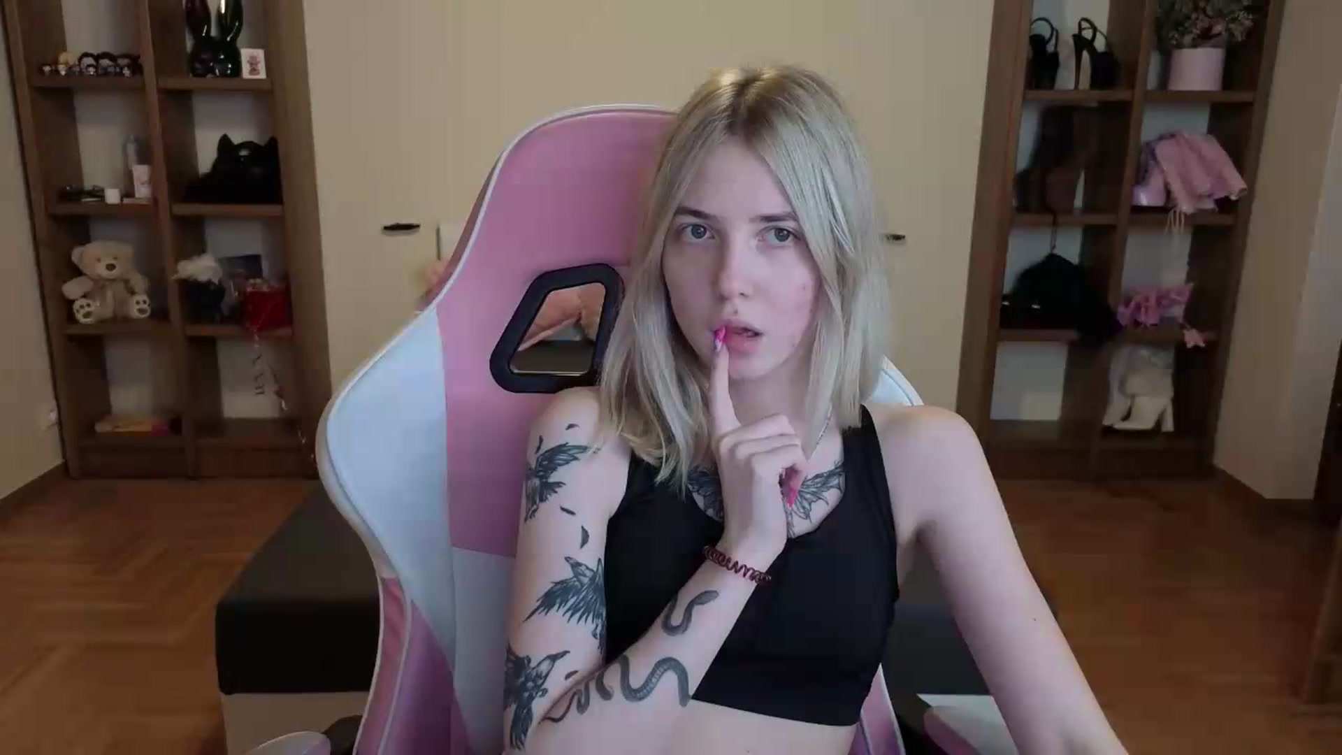 Gallery image thumbnail from Serphelia's myfreecams stream on, 07/10/2026, 18:44 image 4 of 20