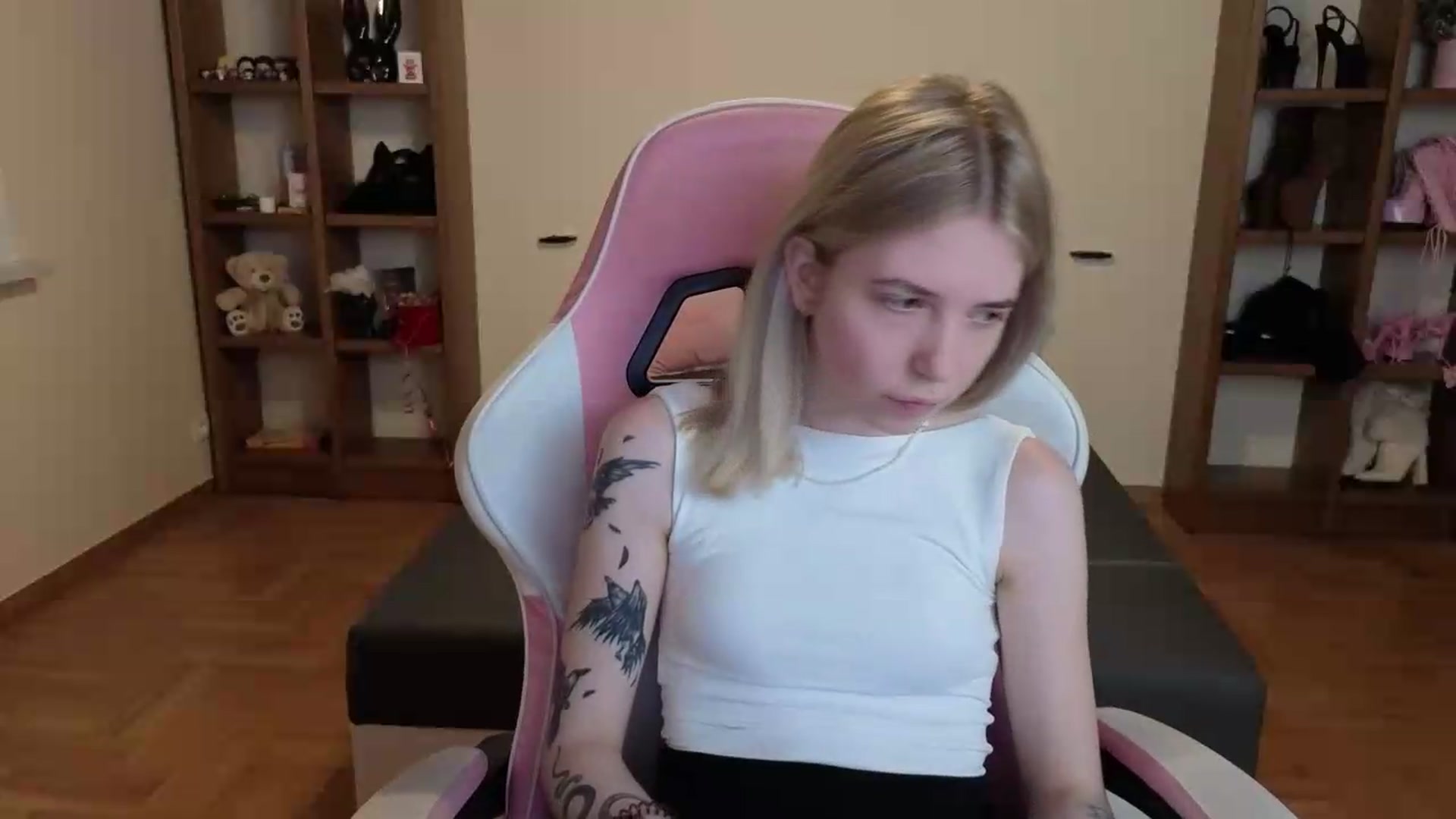 Gallery image thumbnail from Serphelia's myfreecams stream on, 07/11/2026, 18:41 image 6 of 20