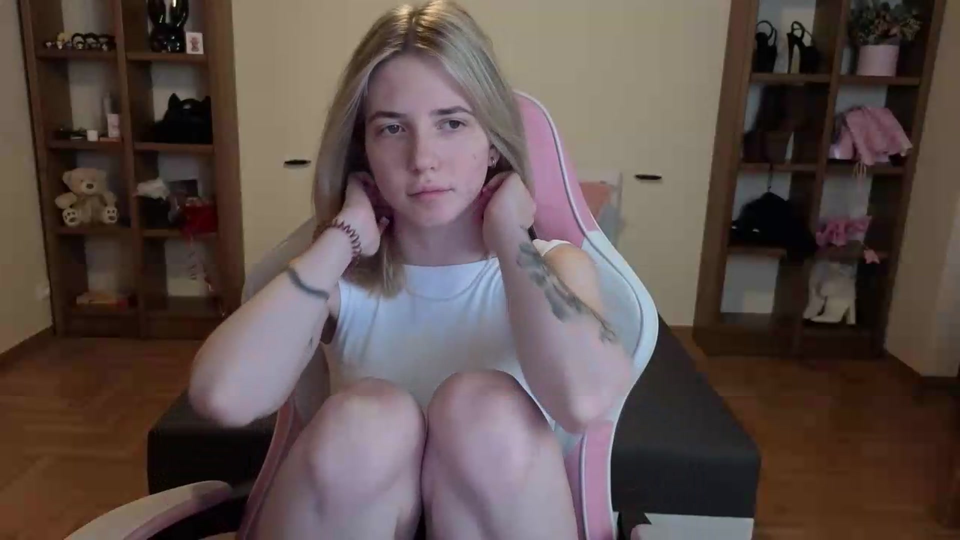 Gallery image thumbnail from Serphelia's myfreecams stream on, 07/11/2026, 19:56 image 5 of 20