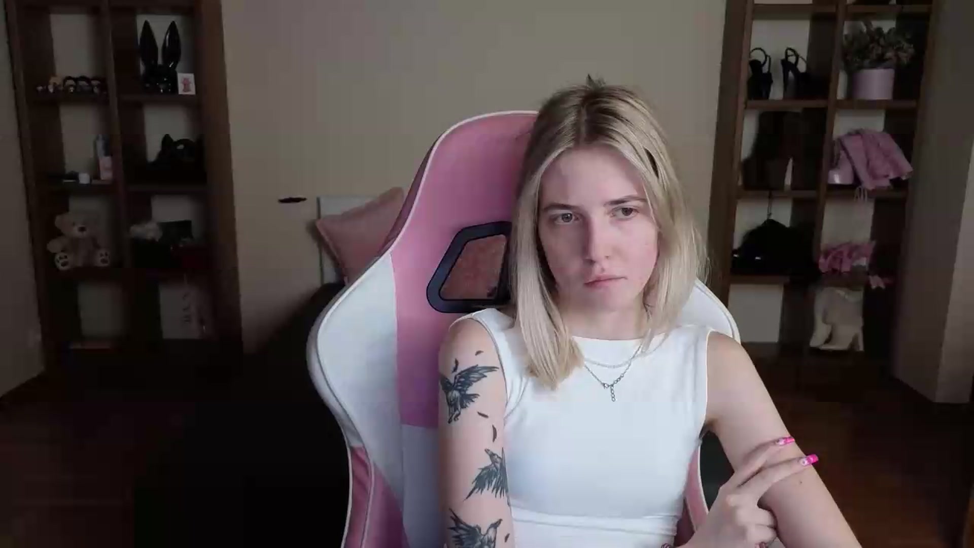 Gallery image thumbnail from Serphelia's myfreecams stream on, 07/11/2026, 23:19 image 16 of 20