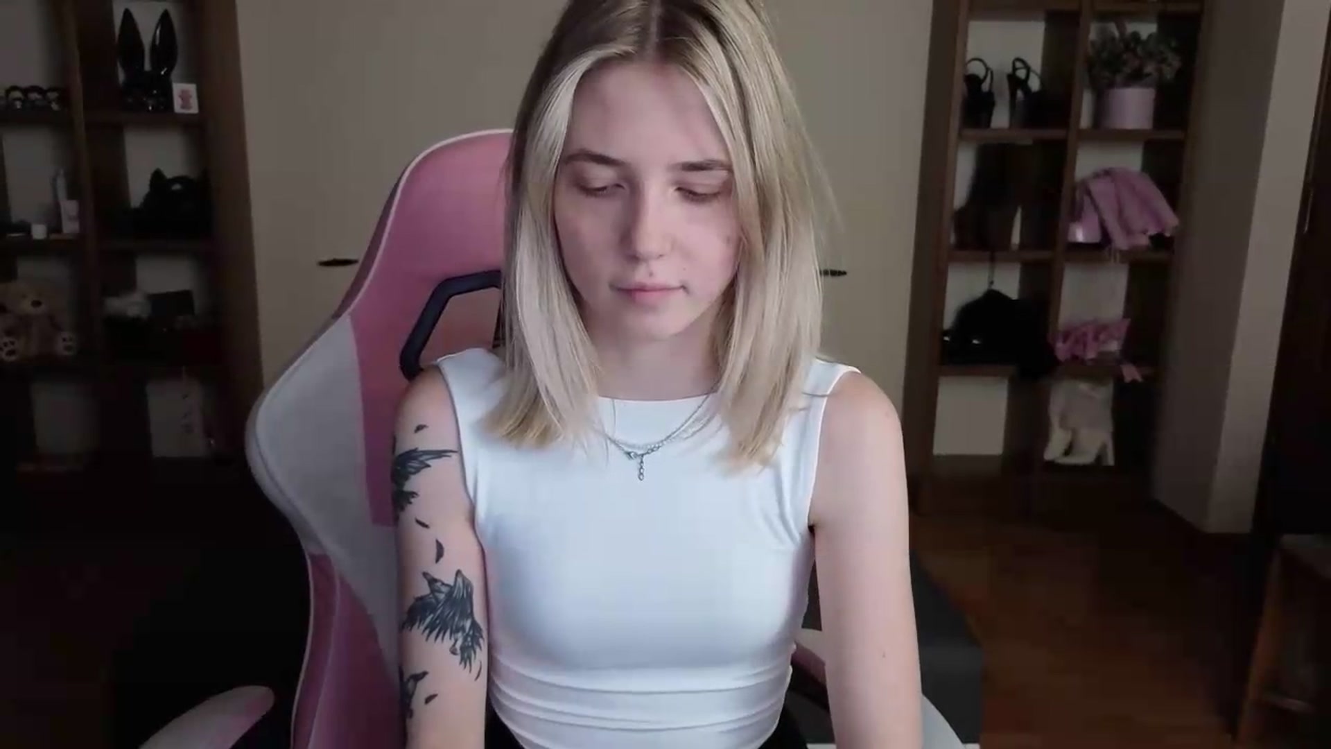 Gallery image thumbnail from Serphelia's myfreecams stream on, 07/11/2026, 23:19 image 6 of 20
