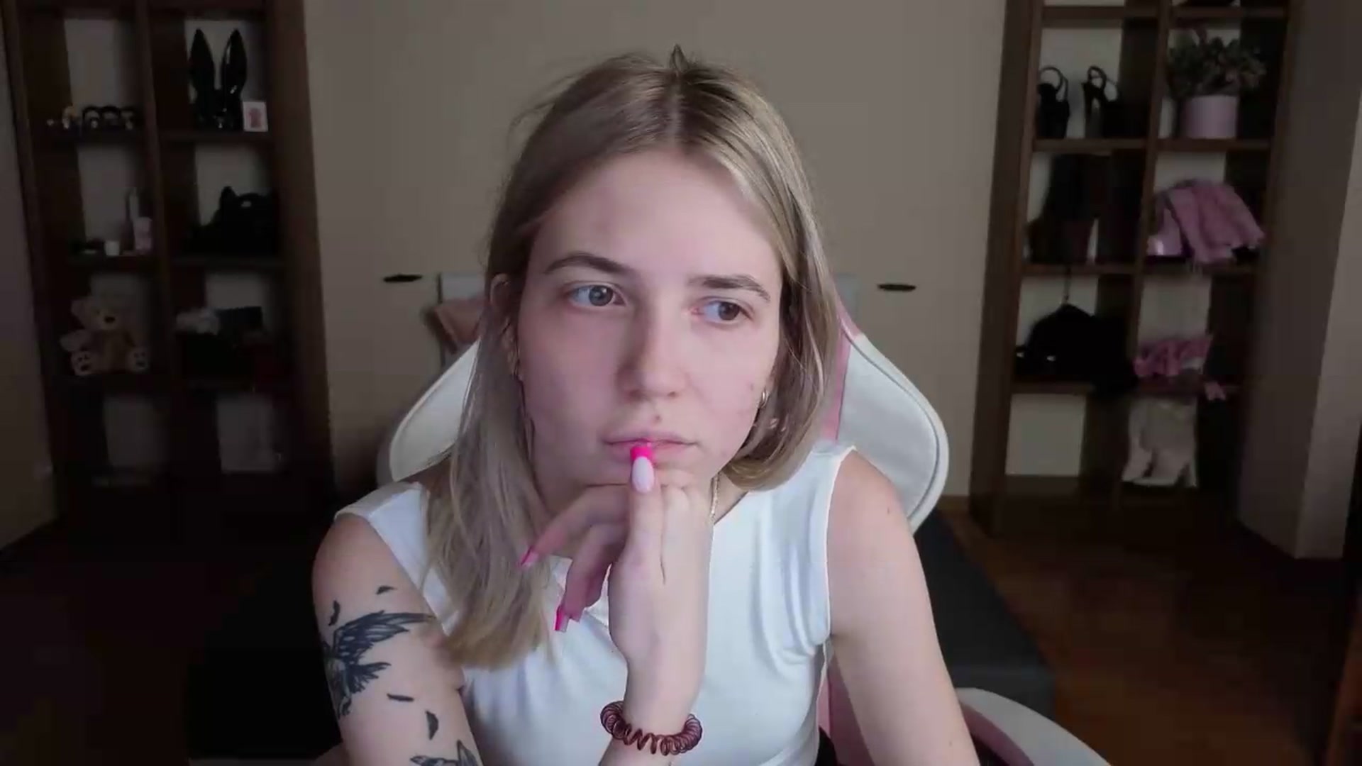 Gallery image thumbnail from Serphelia's myfreecams stream on, 07/11/2026, 23:19 image 20 of 20