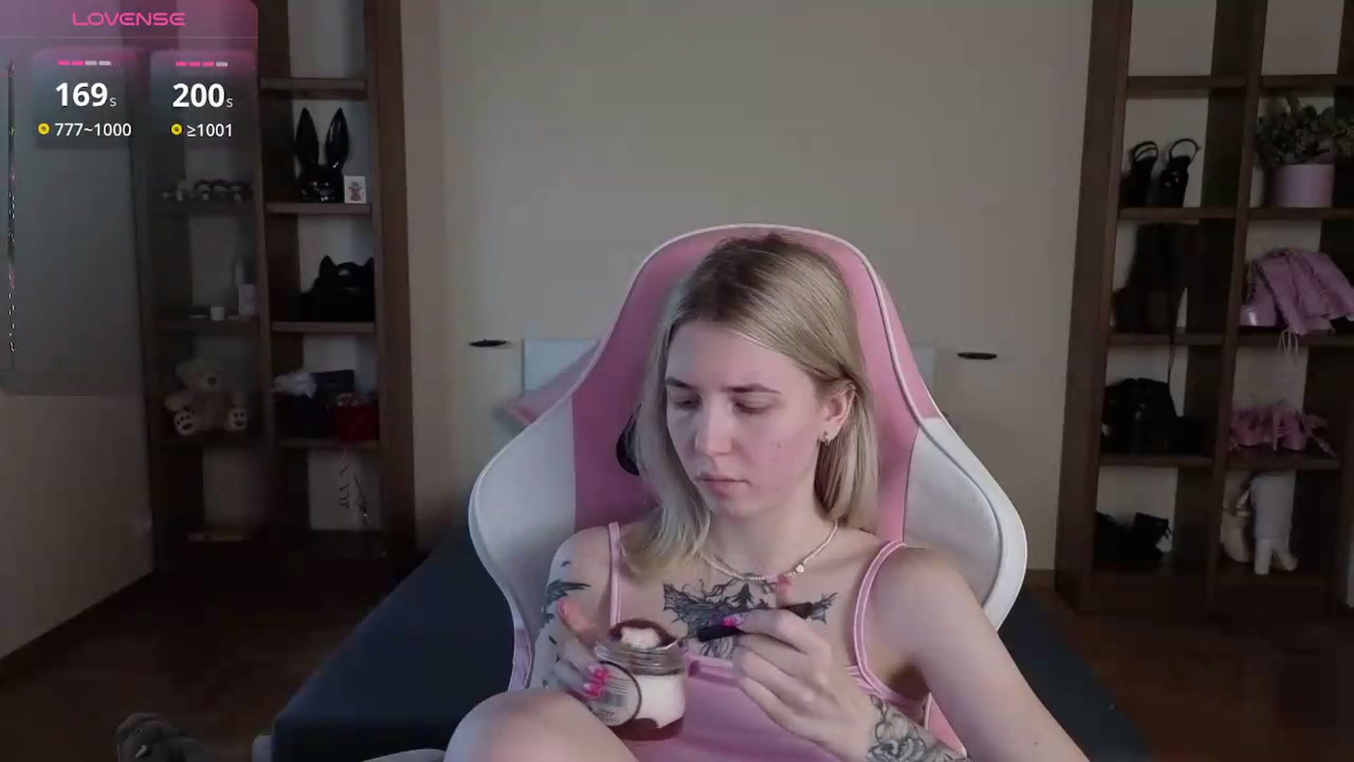 Gallery image thumbnail from Serphelia's myfreecams stream on, 07/17/2026, 12:30 image 15 of 20