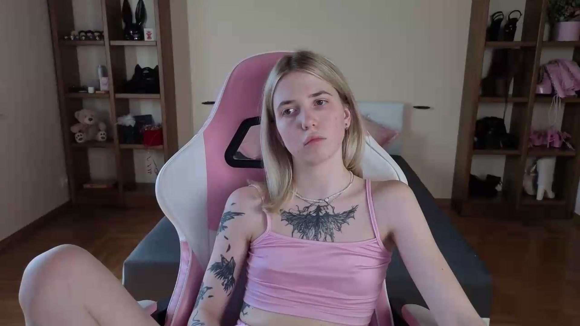 Gallery image thumbnail from Serphelia's myfreecams stream on, 07/17/2026, 14:21 image 16 of 20