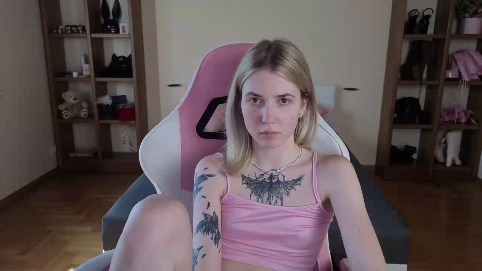 Gallery image thumbnail from Serphelia's myfreecams stream on, 07/17/2026, 14:21 image 12 of 20