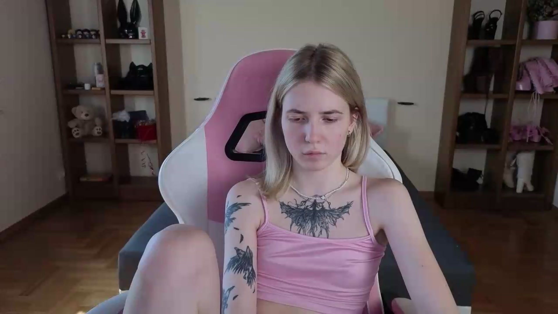 Gallery image thumbnail from Serphelia's myfreecams stream on, 07/17/2026, 14:21 image 11 of 20