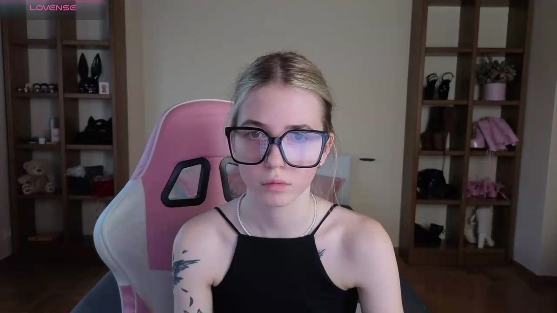 Gallery image thumbnail from Serphelia's myfreecams stream on, 07/19/2026, 10:01 image 11 of 20