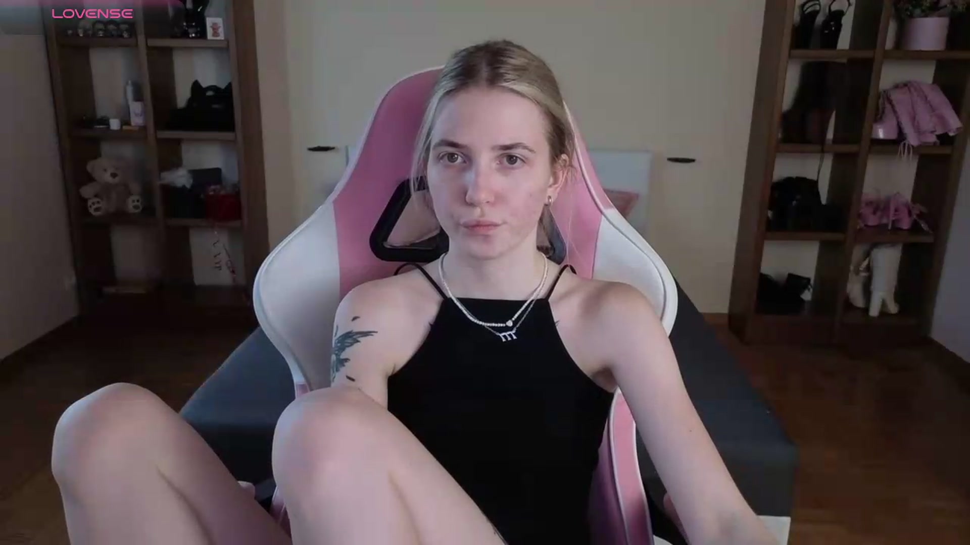 Gallery image thumbnail from Serphelia's myfreecams stream on, 07/19/2026, 12:34 image 16 of 20