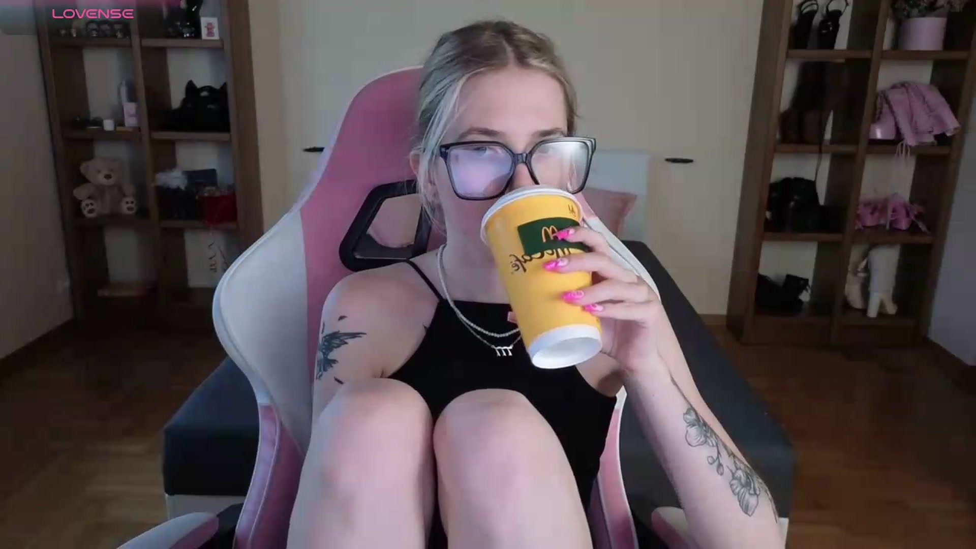 Gallery image thumbnail from Serphelia's myfreecams stream on, 07/19/2026, 12:34 image 12 of 20