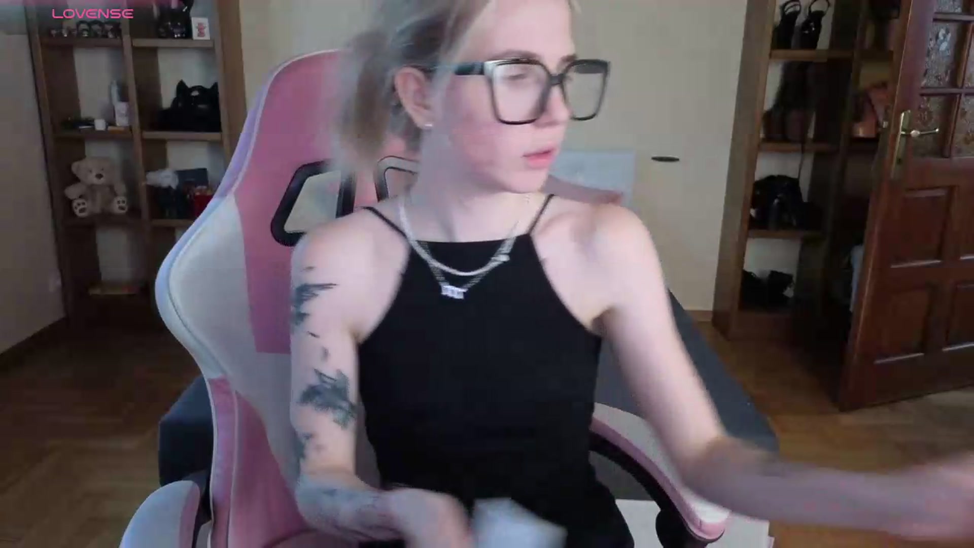 Gallery image thumbnail from Serphelia's myfreecams stream on, 07/19/2026, 12:34 image 6 of 20