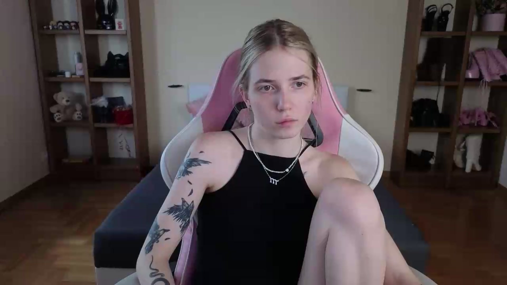 Gallery image thumbnail from Serphelia's myfreecams stream on, 07/19/2026, 15:45 image 12 of 20
