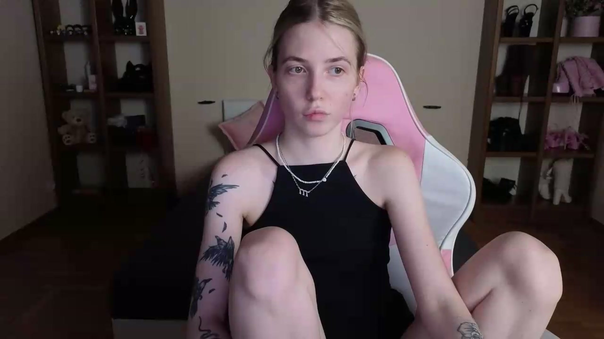 Gallery image thumbnail from Serphelia's myfreecams stream on, 07/19/2026, 15:45 image 20 of 20