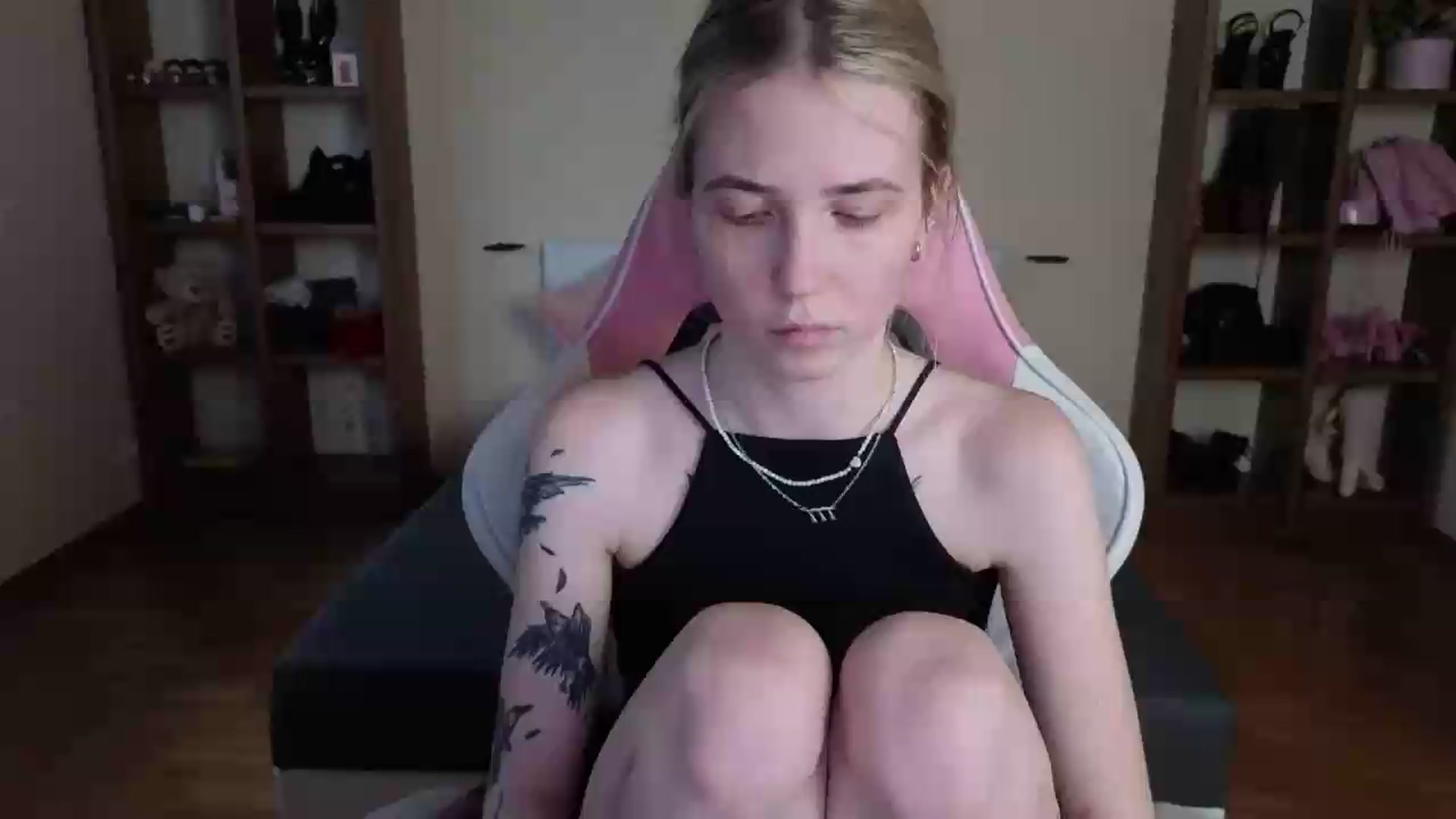 Gallery image thumbnail from Serphelia's myfreecams stream on, 07/19/2026, 15:45 image 15 of 20