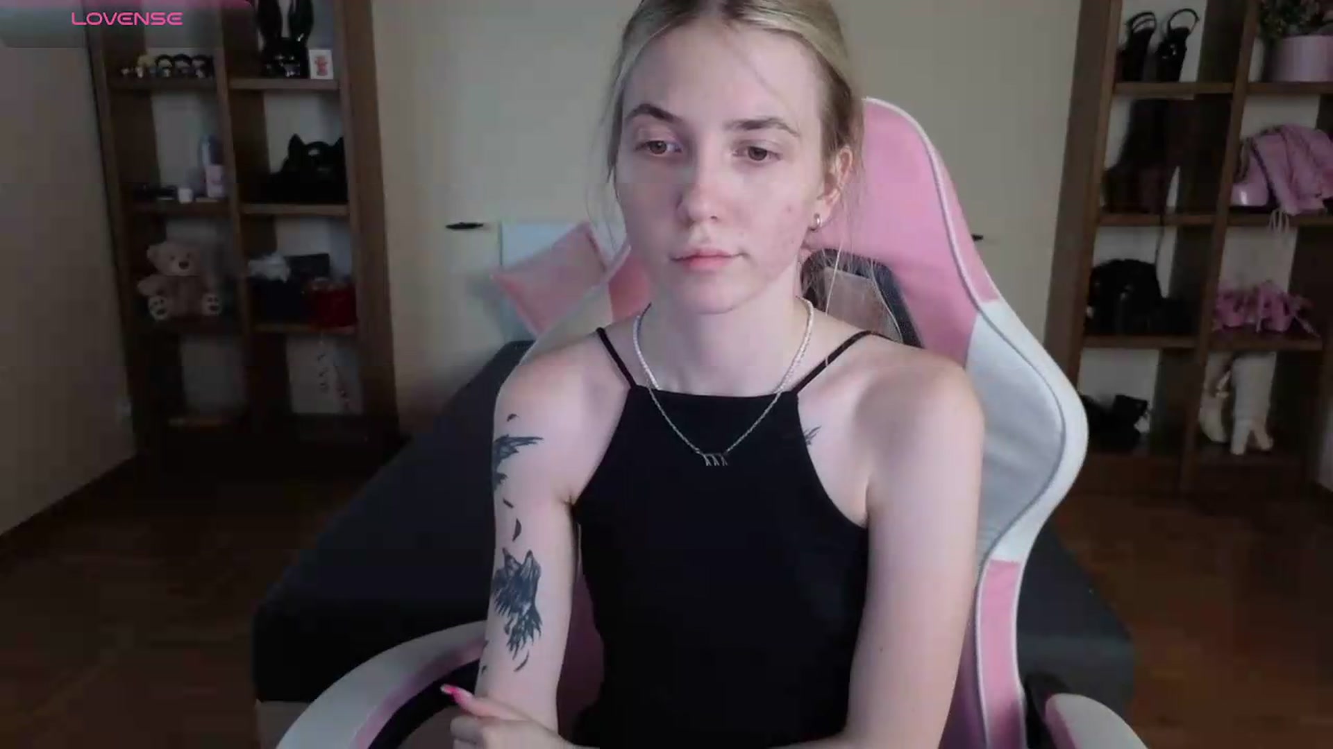 Gallery image thumbnail from Serphelia's myfreecams stream on, 07/19/2026, 15:45 image 9 of 20