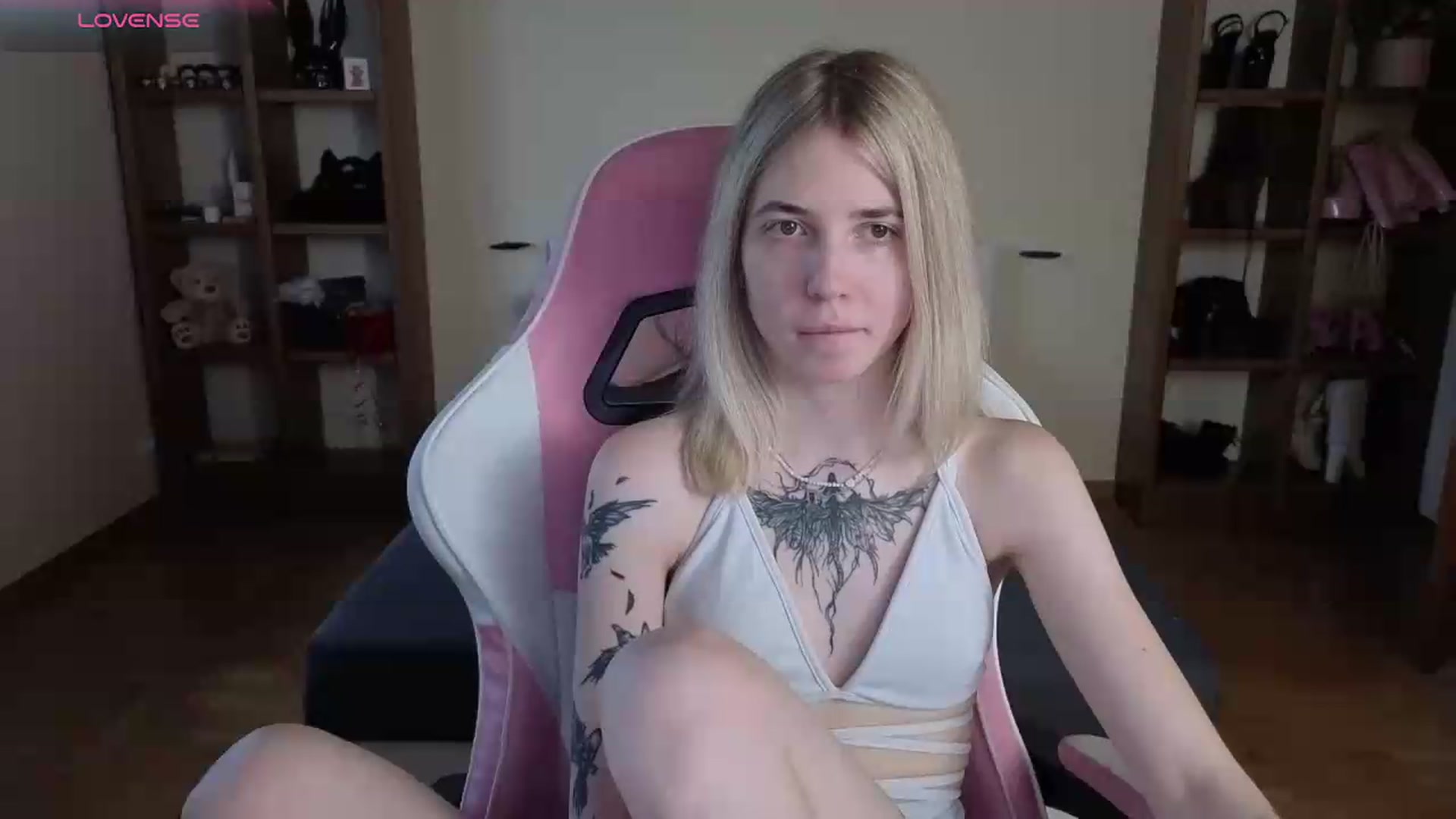 Gallery image thumbnail from Serphelia's myfreecams stream on, 07/20/2026, 10:12 image 18 of 20
