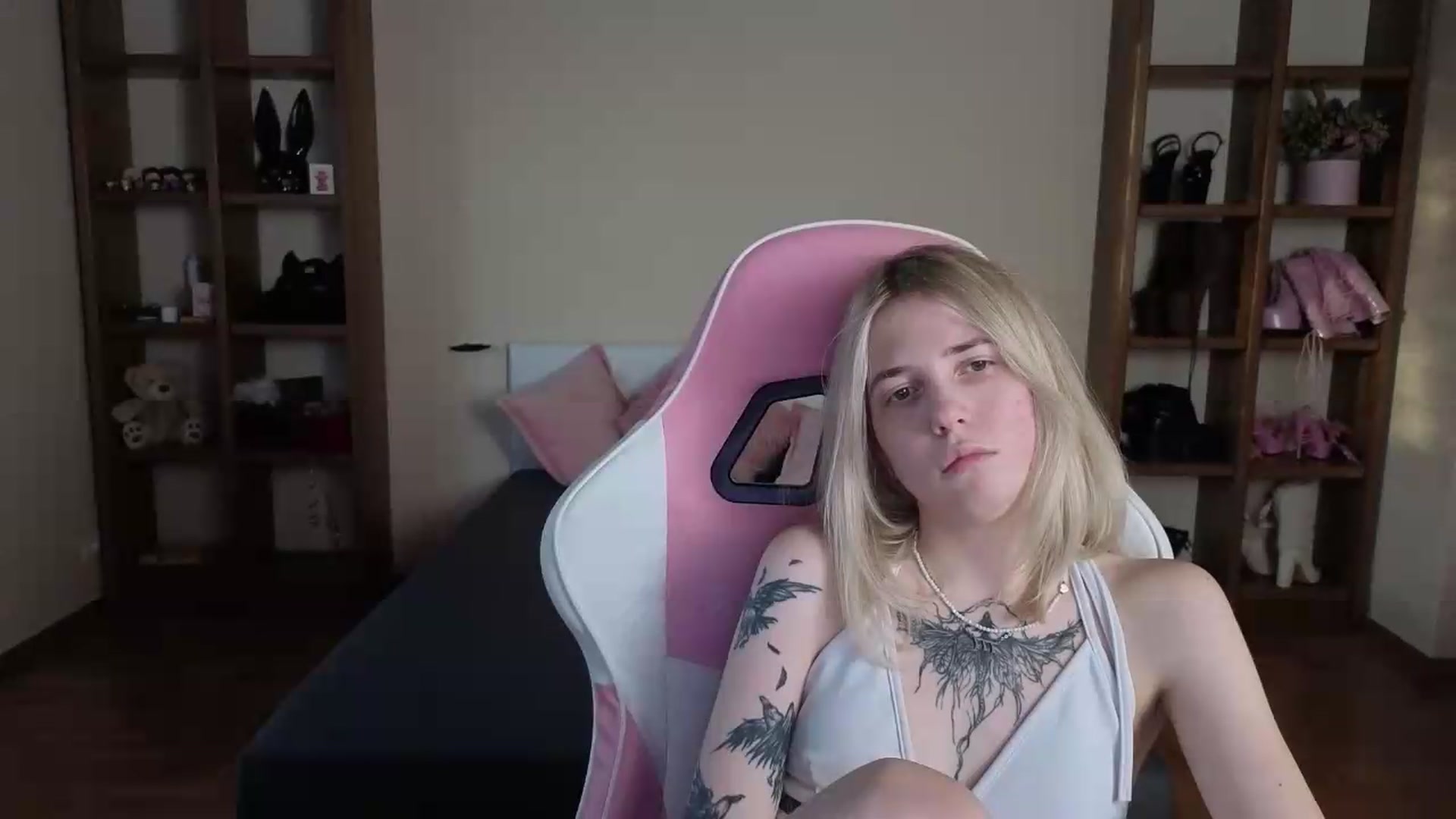 Gallery image thumbnail from Serphelia's myfreecams stream on, 07/20/2026, 18:10 image 12 of 20