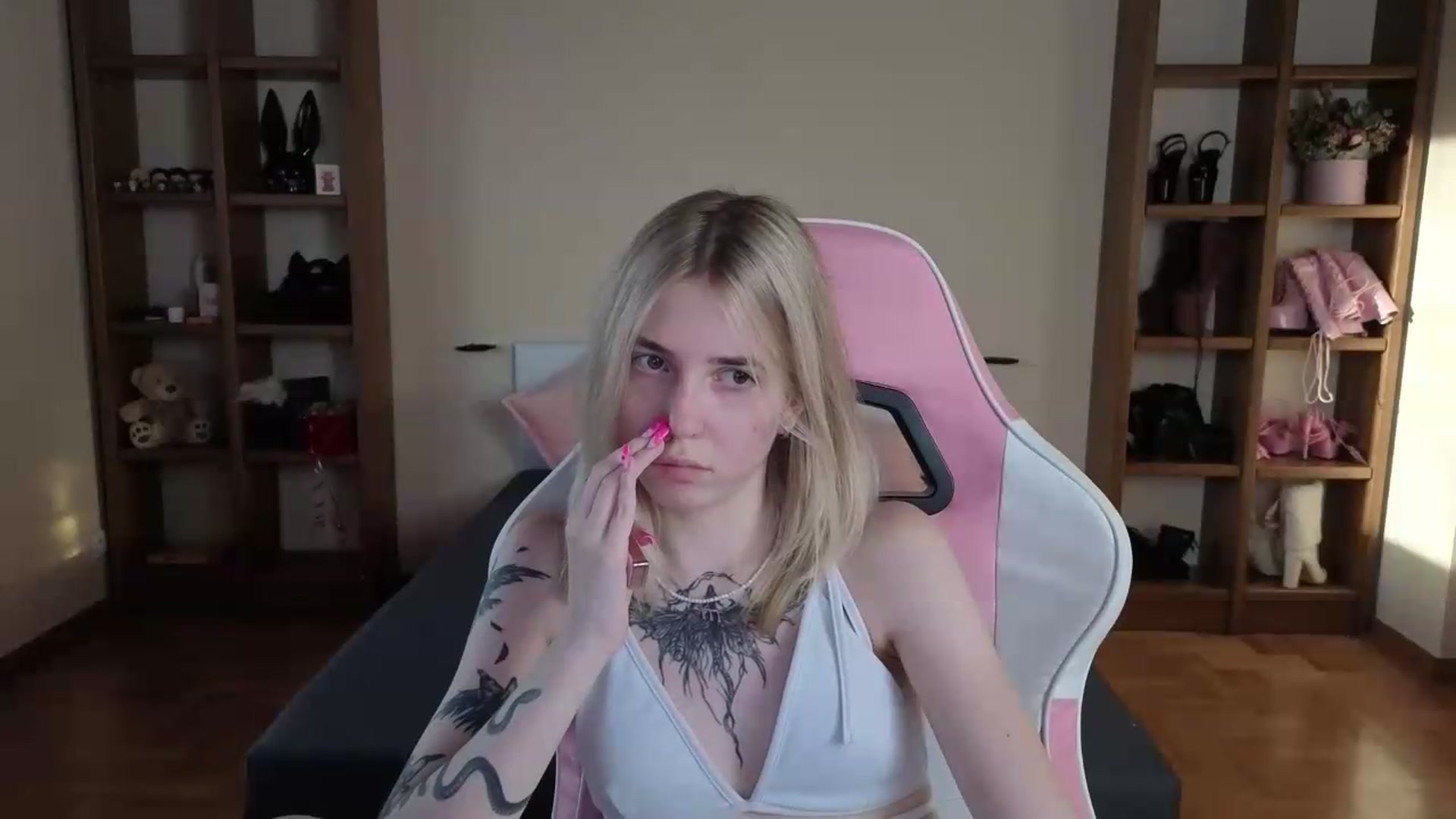 Gallery image thumbnail from Serphelia's myfreecams stream on, 07/20/2026, 18:10 image 4 of 20