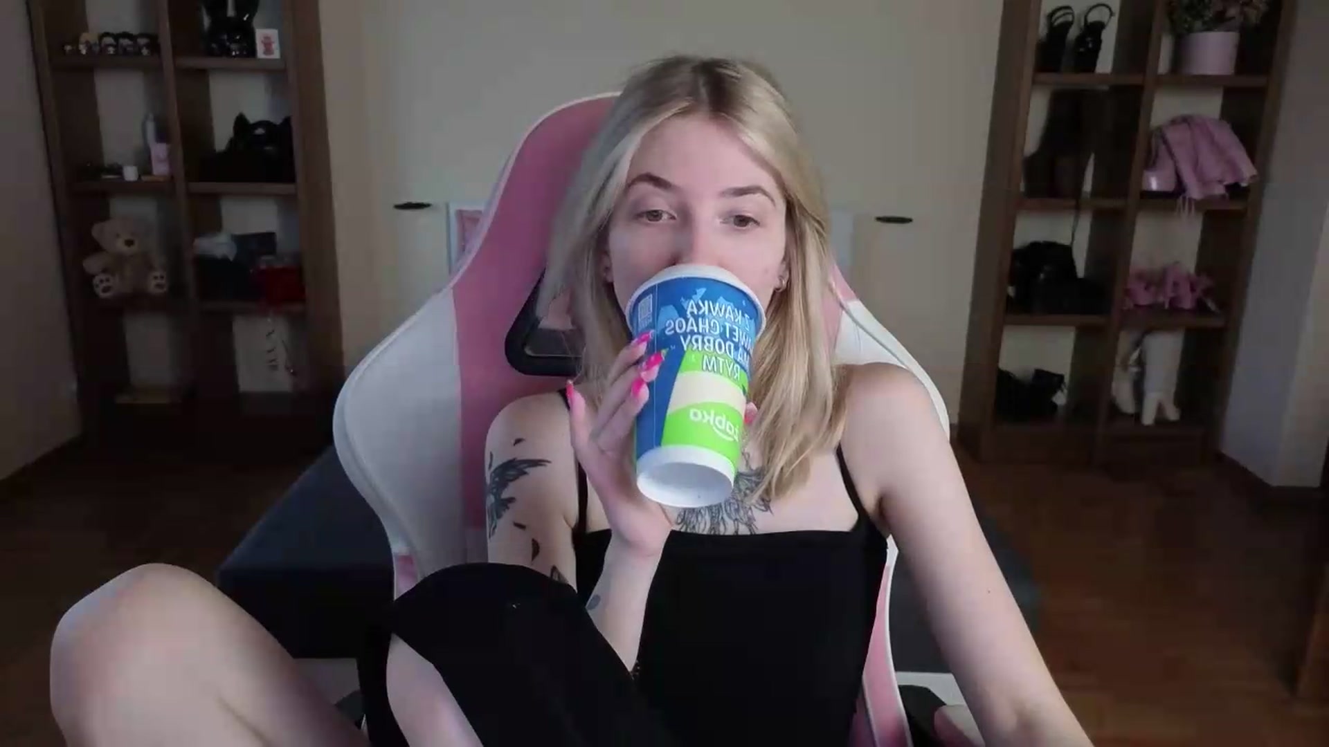 Gallery image thumbnail from Serphelia's myfreecams stream on, 07/22/2026, 09:18 image 13 of 20