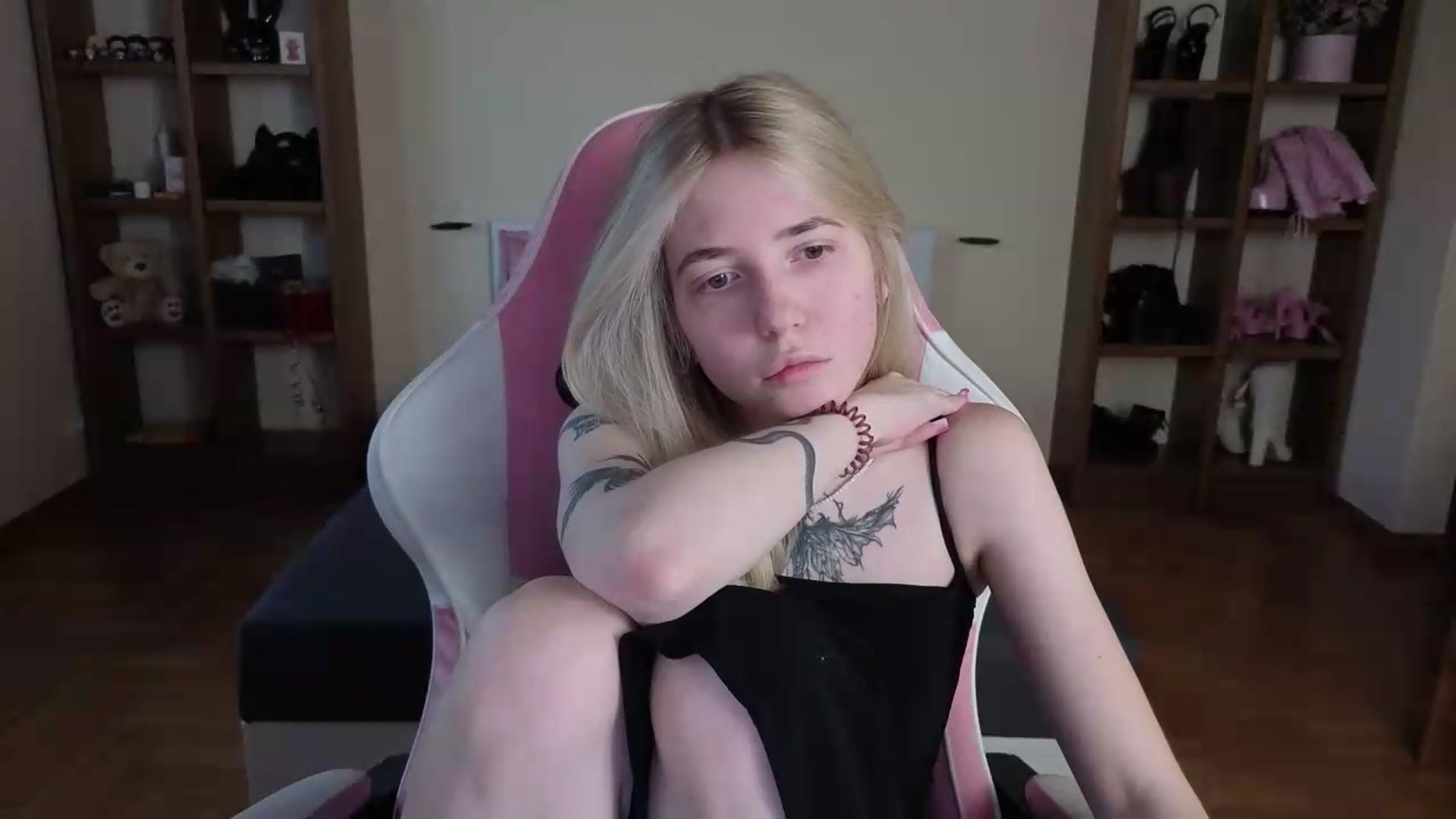 Gallery image thumbnail from Serphelia's myfreecams stream on, 07/22/2026, 09:18 image 8 of 20