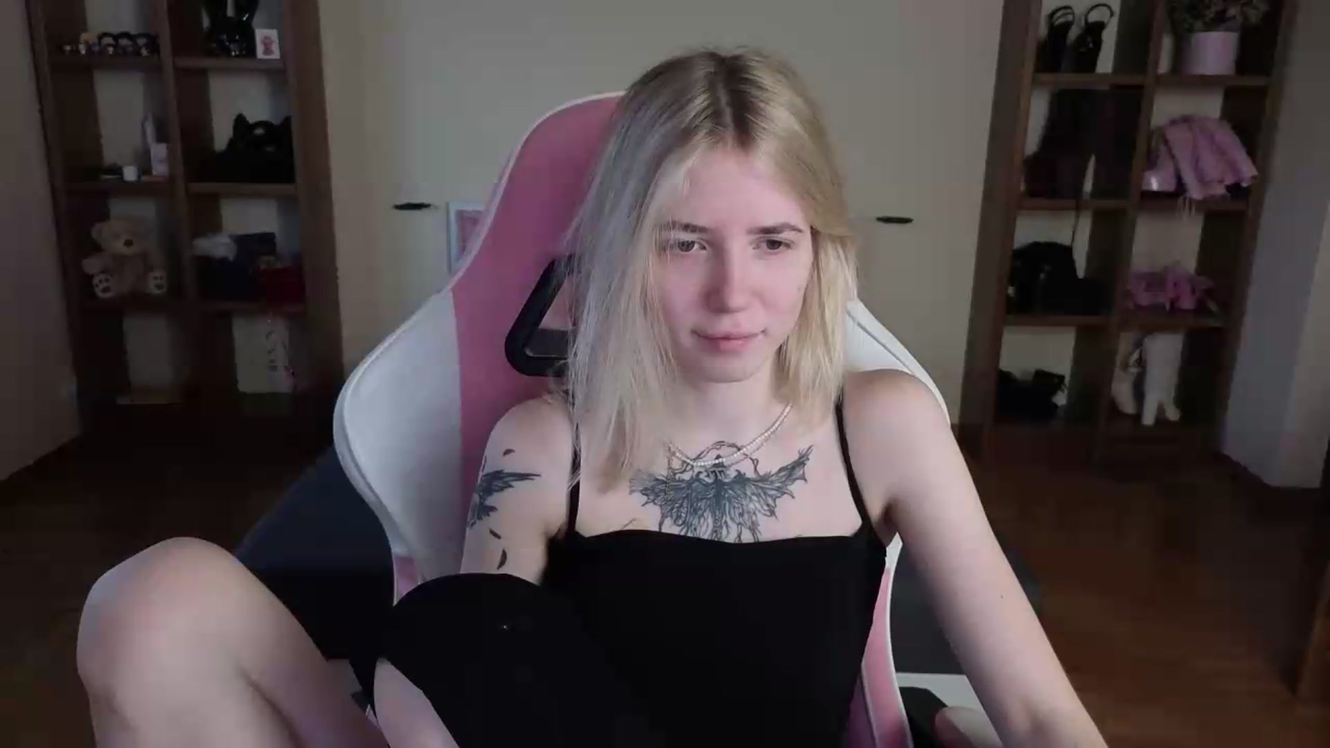 Gallery image thumbnail from Serphelia's myfreecams stream on, 07/22/2026, 09:18 image 11 of 20