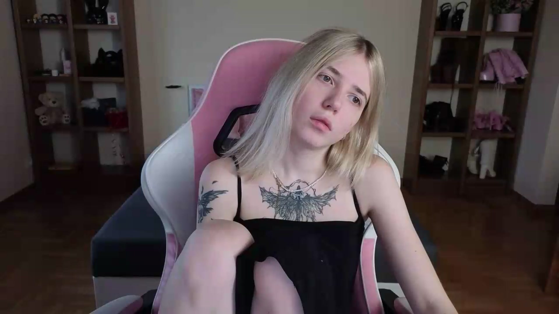 Gallery image thumbnail from Serphelia's myfreecams stream on, 07/22/2026, 09:18 image 2 of 20