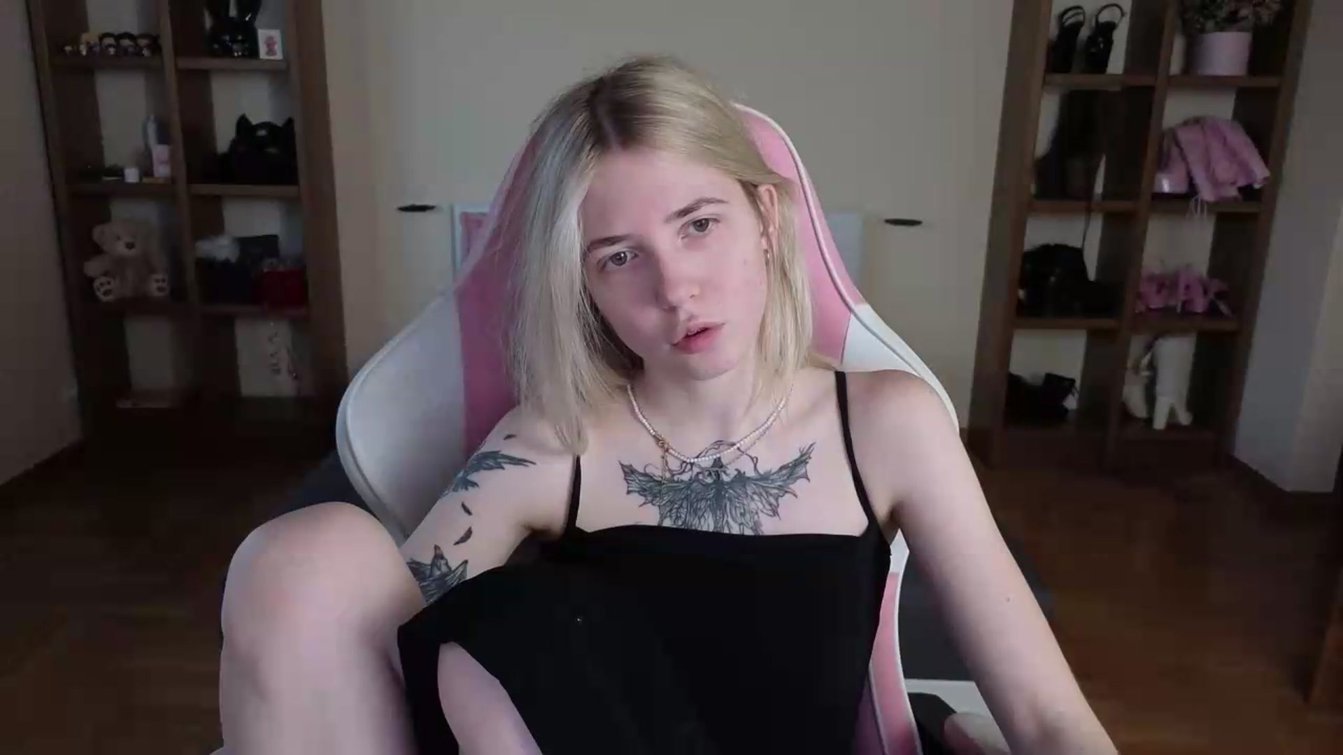 Gallery image thumbnail from Serphelia's myfreecams stream on, 07/22/2026, 09:18 image 9 of 20