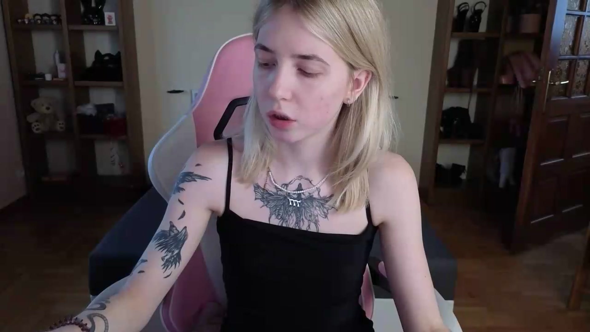 Gallery image thumbnail from Serphelia's myfreecams stream on, 07/22/2026, 13:35 image 12 of 20