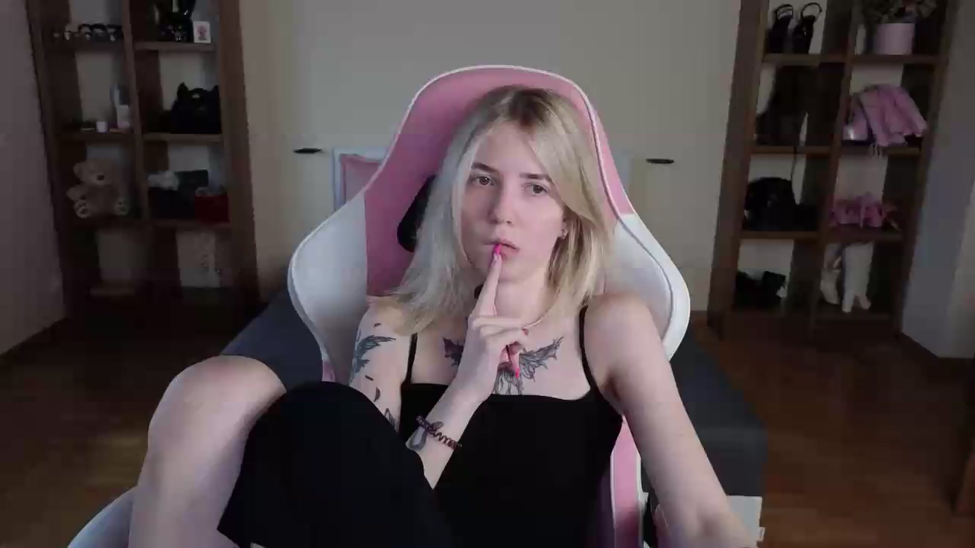 Gallery image thumbnail from Serphelia's myfreecams stream on, 07/22/2026, 13:35 image 1 of 20