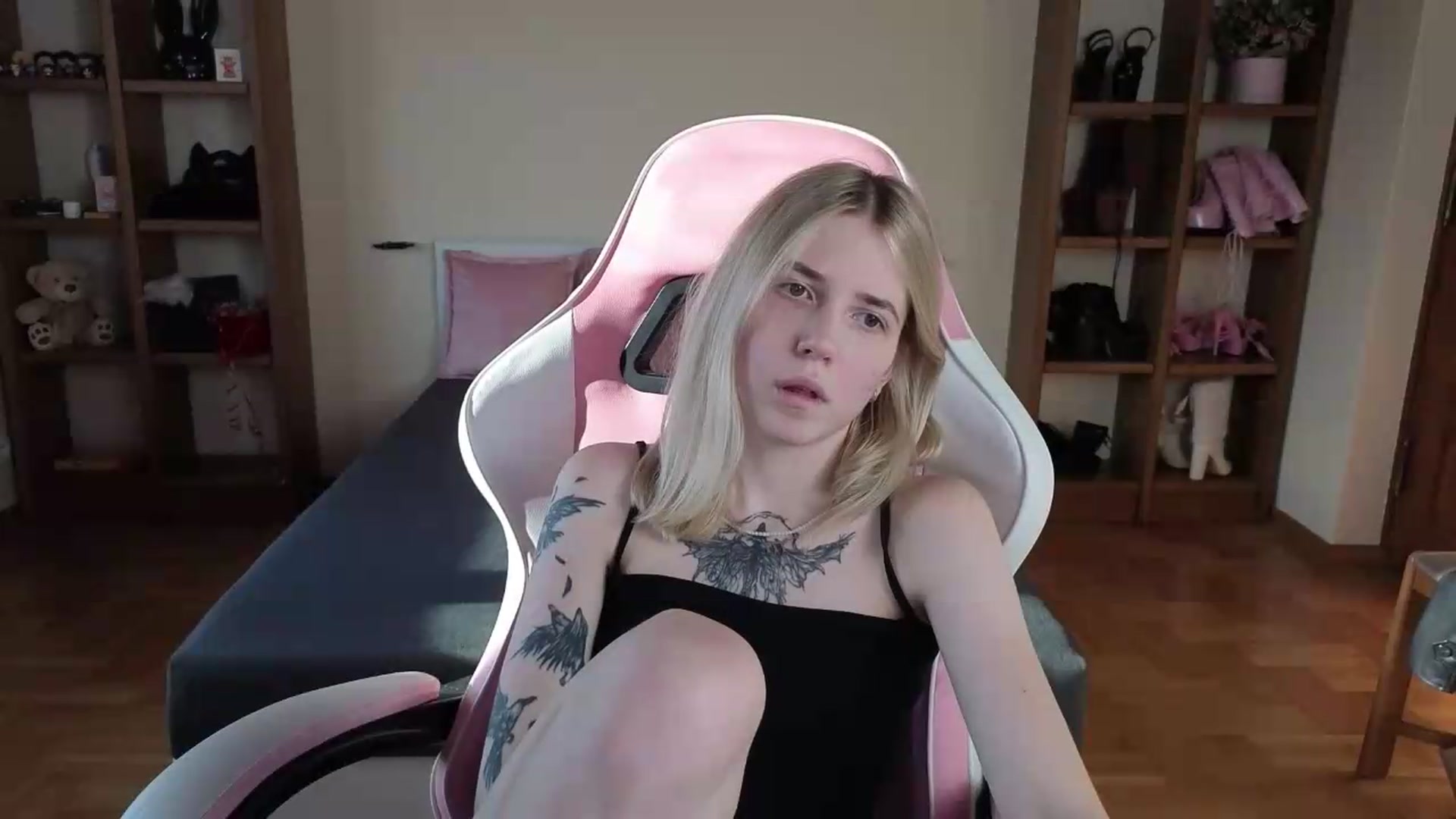 Gallery image thumbnail from Serphelia's myfreecams stream on, 07/22/2026, 17:21 image 18 of 20