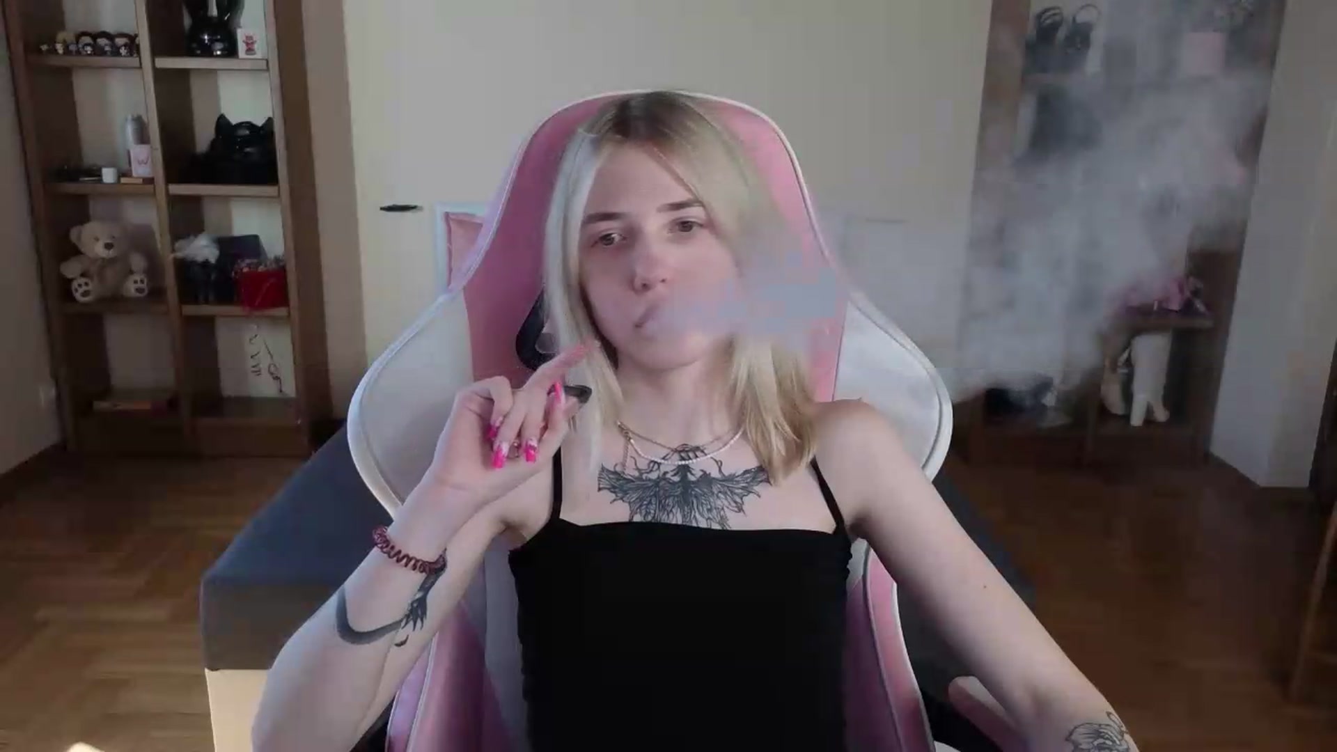 Gallery image thumbnail from Serphelia's myfreecams stream on, 07/22/2026, 17:21 image 3 of 20