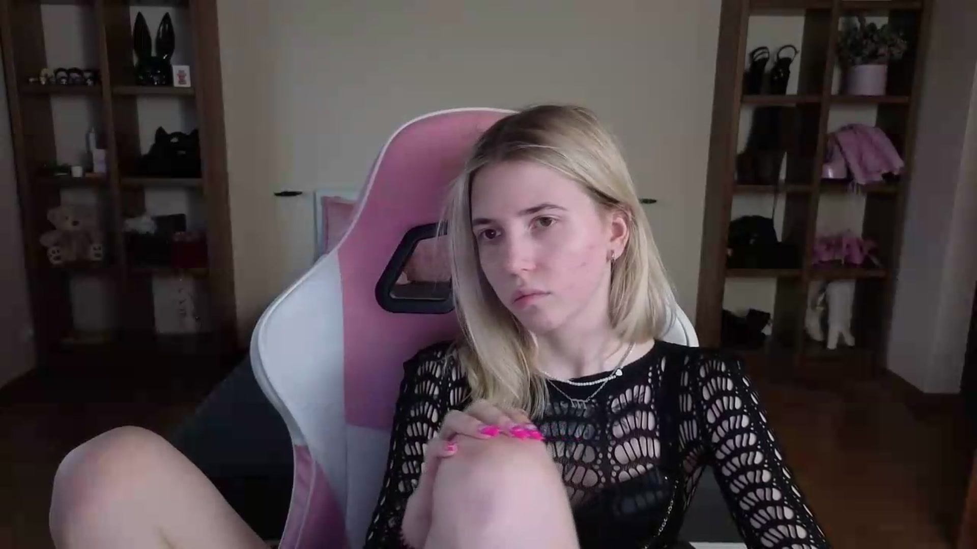 Gallery image thumbnail from Serphelia's myfreecams stream on, 07/23/2026, 14:32 image 16 of 20