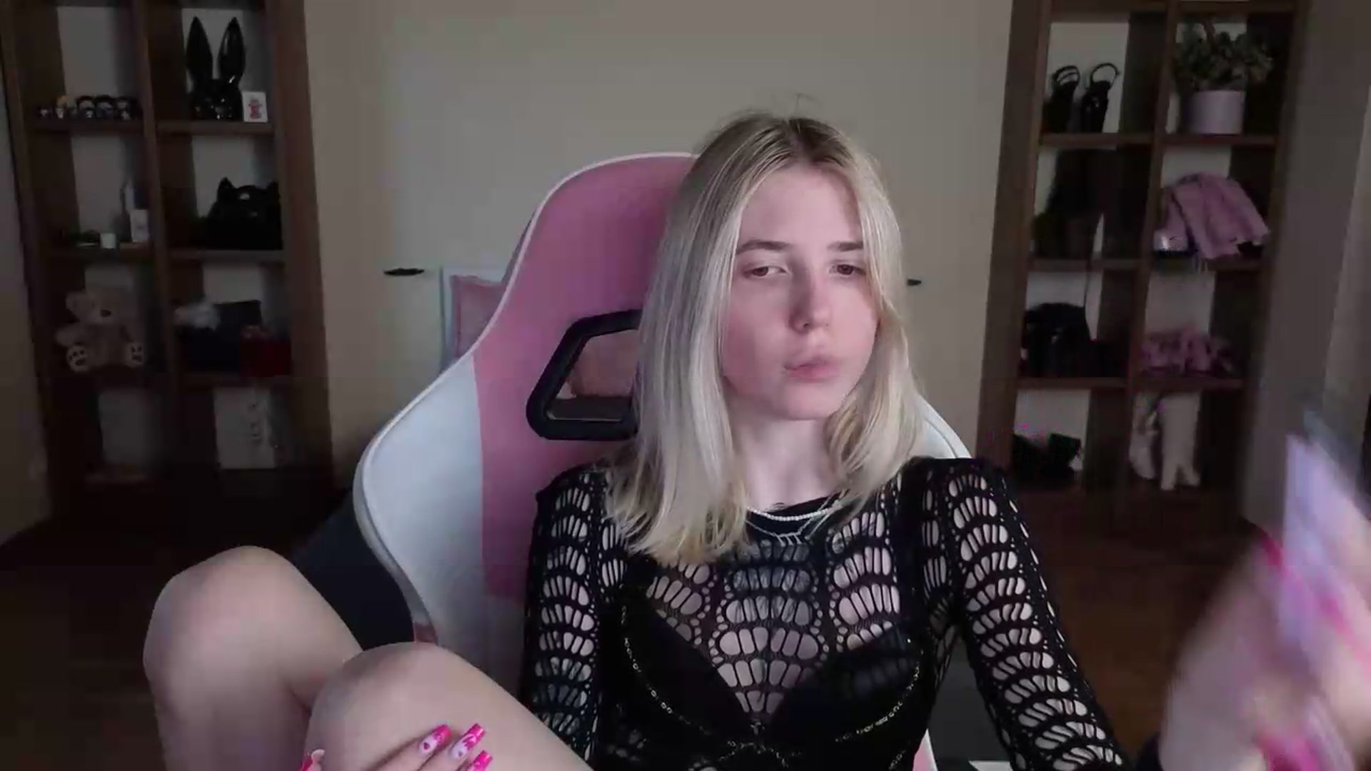 Gallery image thumbnail from Serphelia's myfreecams stream on, 07/23/2026, 14:32 image 5 of 20