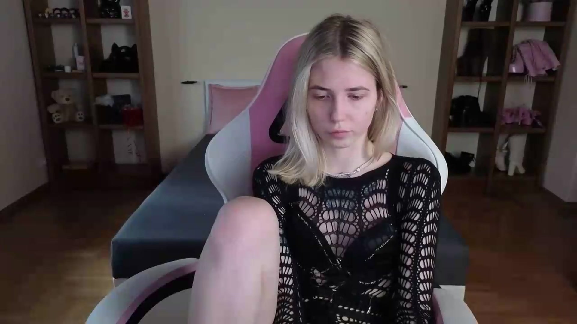 Gallery image thumbnail from Serphelia's myfreecams stream on, 07/23/2026, 15:19 image 15 of 20